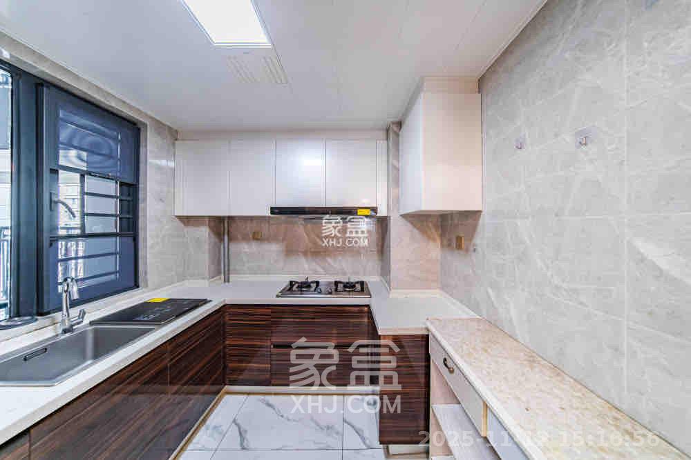 中海阅麓山一期 3室2厅2卫 3000.0元/月 中海阅麓山一期 3室2厅2卫 3000.0元/月室内图