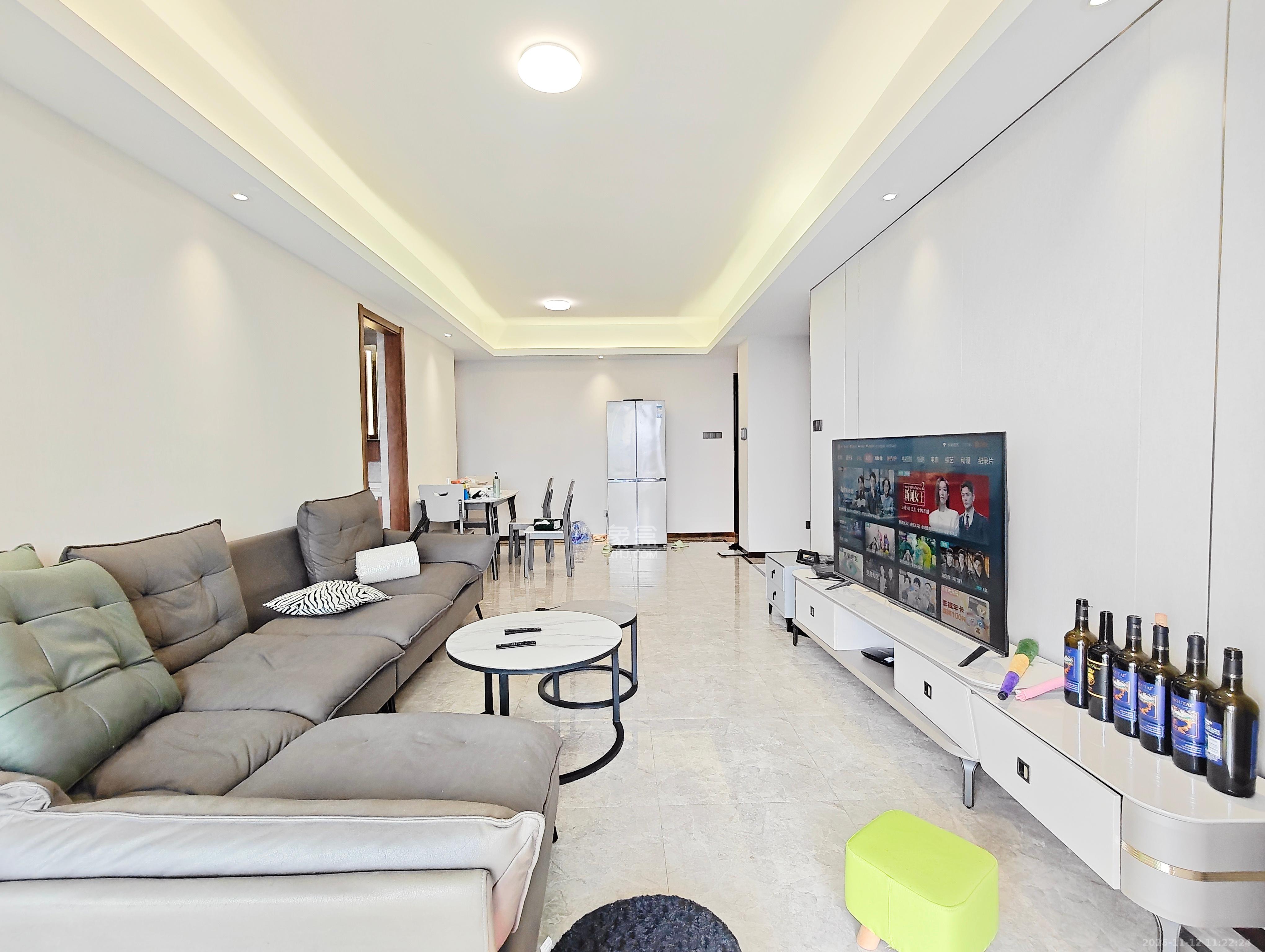 梅溪悦章  3室2厅2卫    3200.0元/月室内图