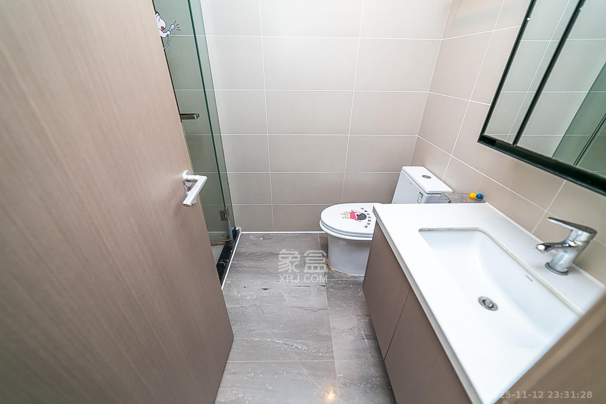 新力铂园(江山云著) 3室2厅2卫 128.0万 新力铂园(江山云著) 3室2厅2卫 128.0万卫生间