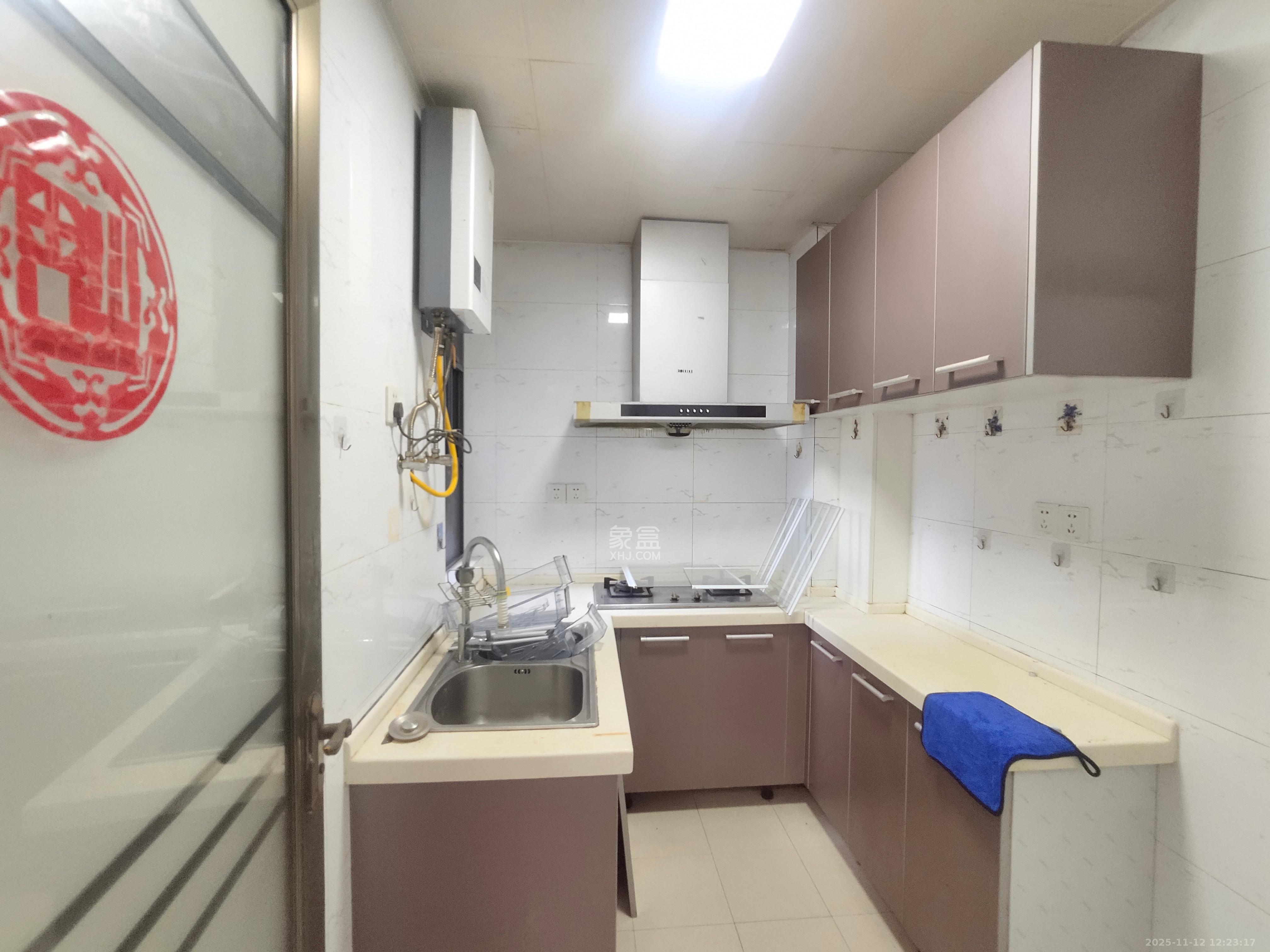 湘江锦绣  3室2厅2卫    2000.0元/月室内图