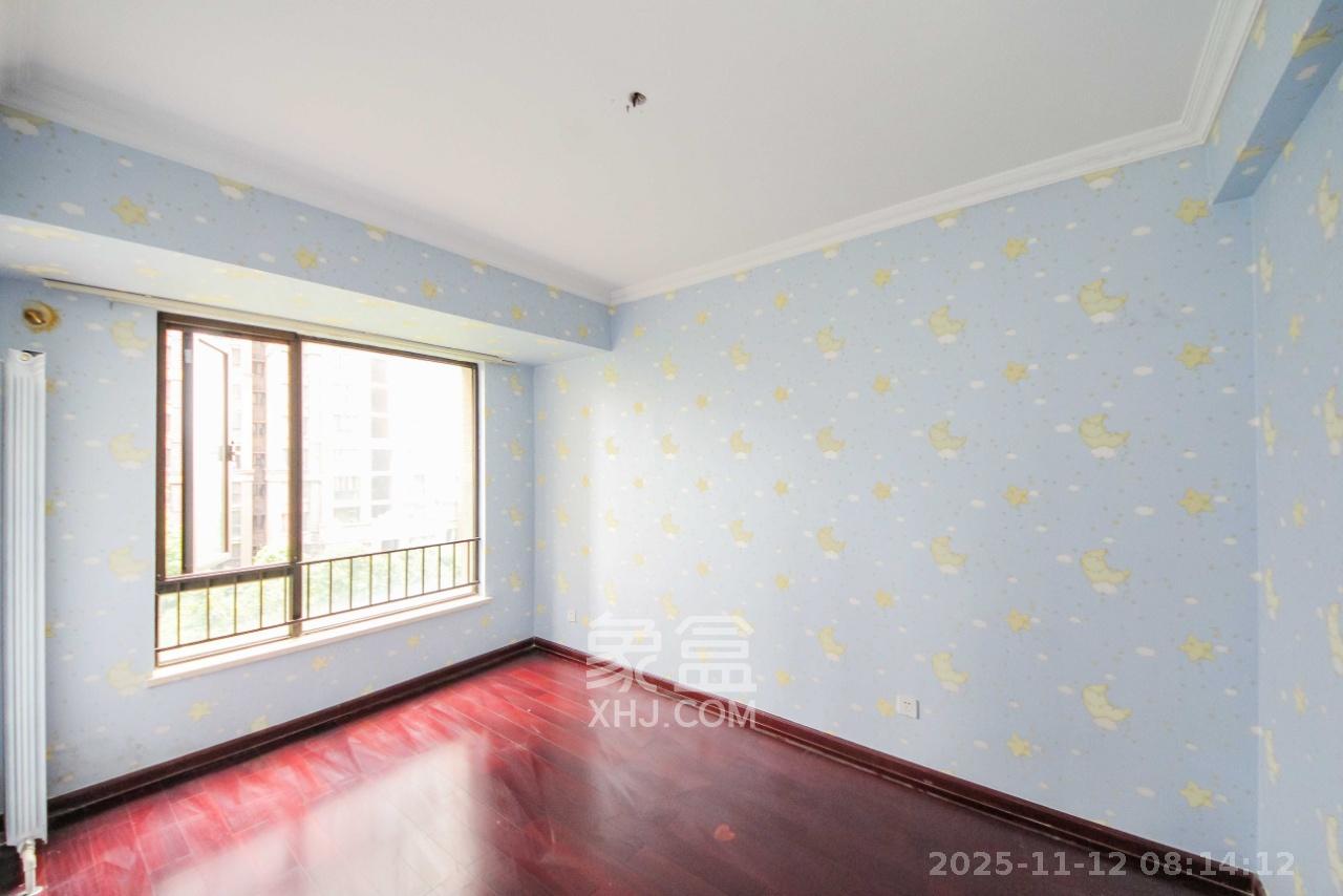 中海国际一期  4室2厅2卫    2100.0元/月室内图