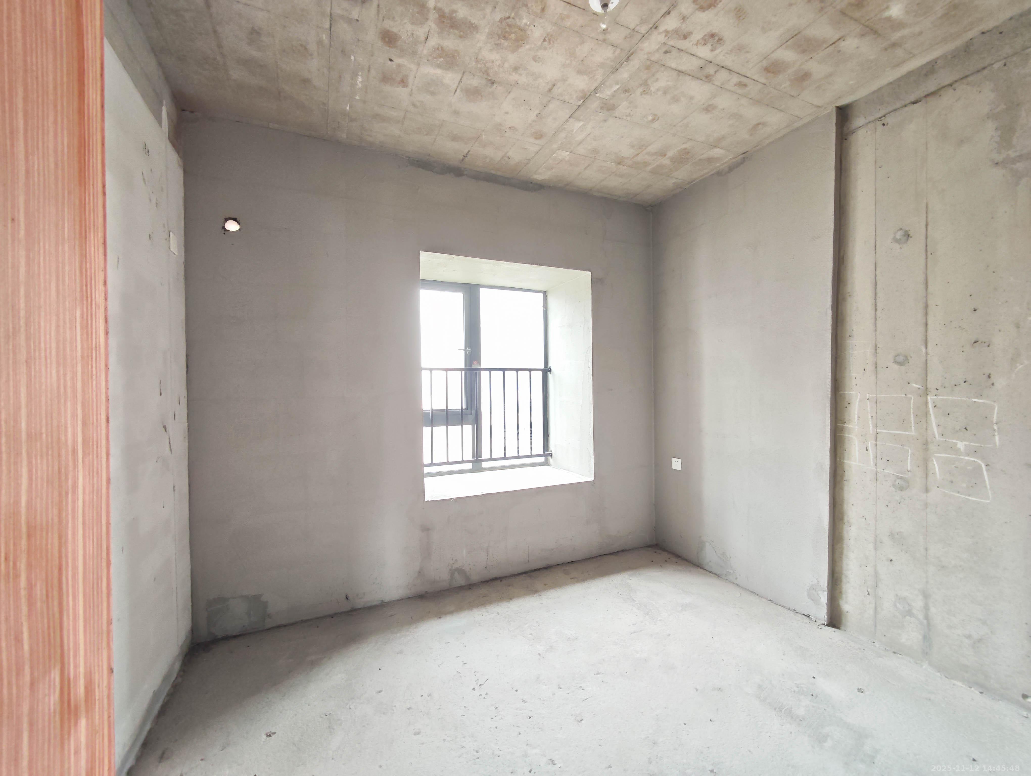 伊景园滨河苑  3室2厅2卫    72.8万卧室