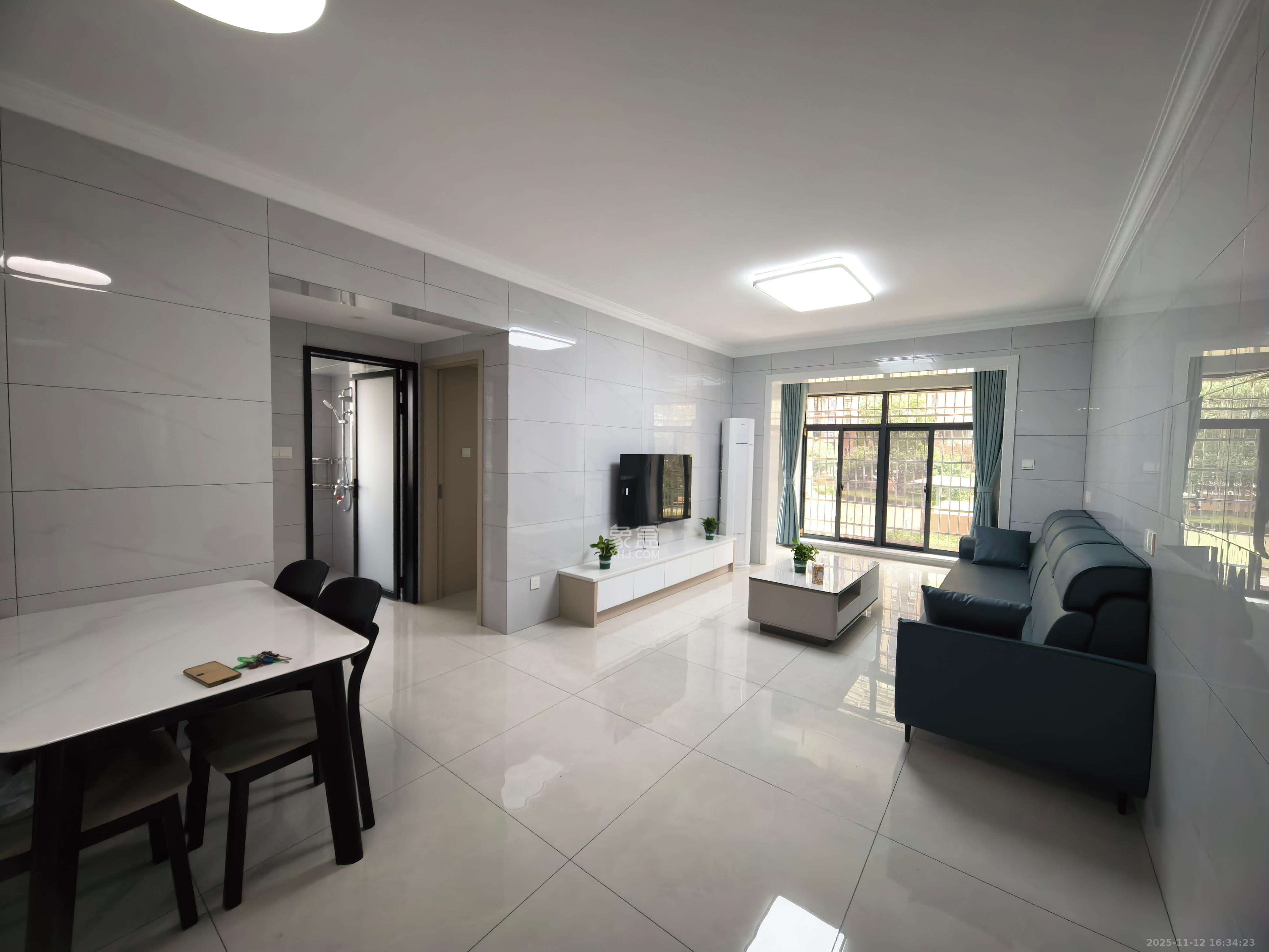 和润园三期  2室1厅1卫    2200.0元/月室内图