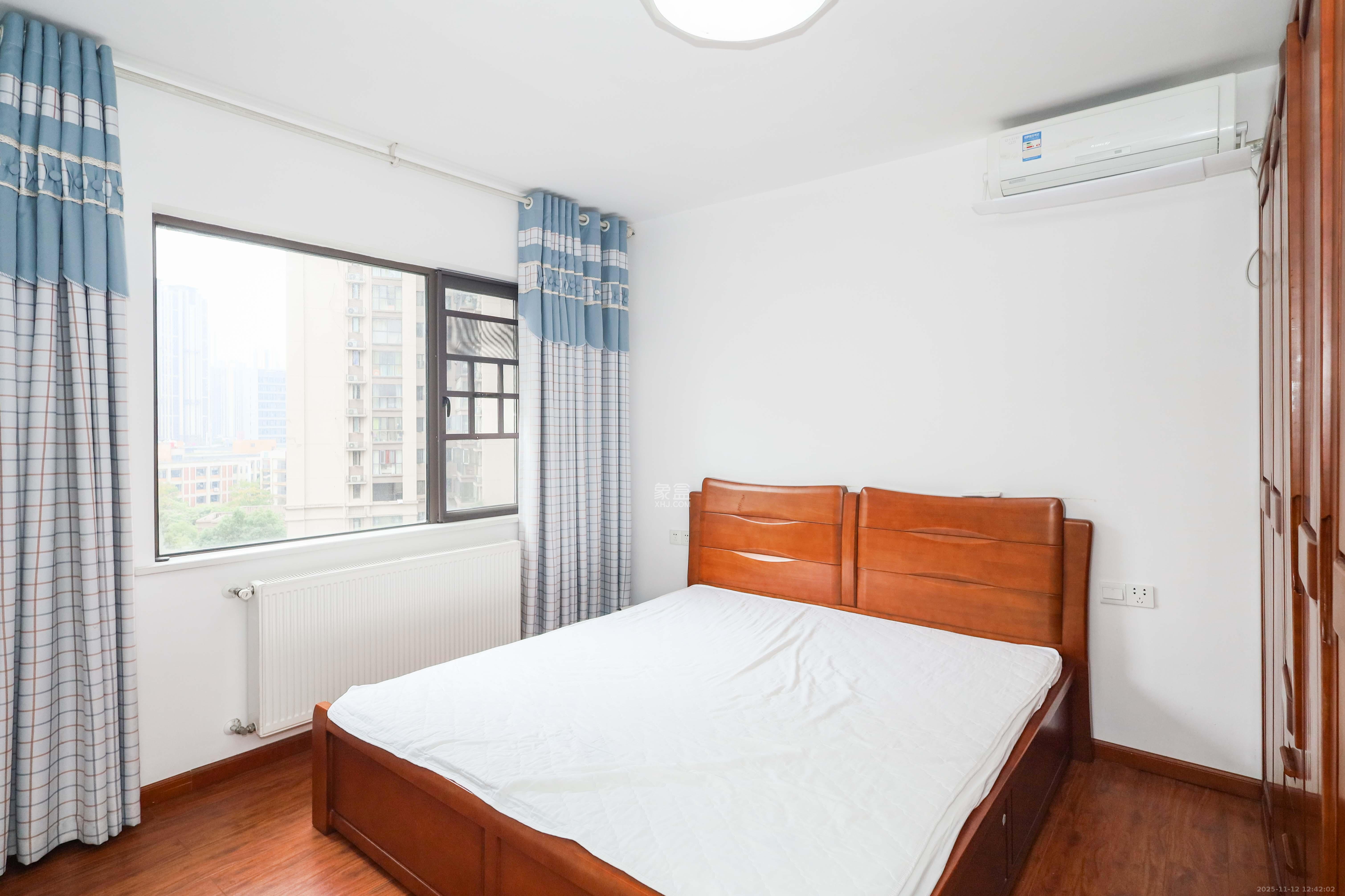 梅溪湖合能璞丽  3室2厅1卫    120.0万卧室