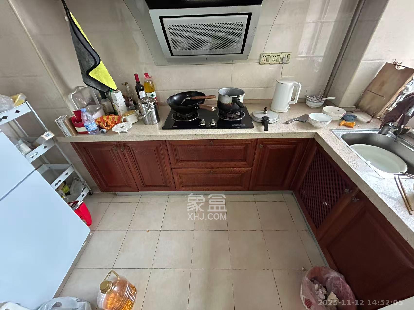 香江锦城  2室2厅1卫    2800.0元/月室内图