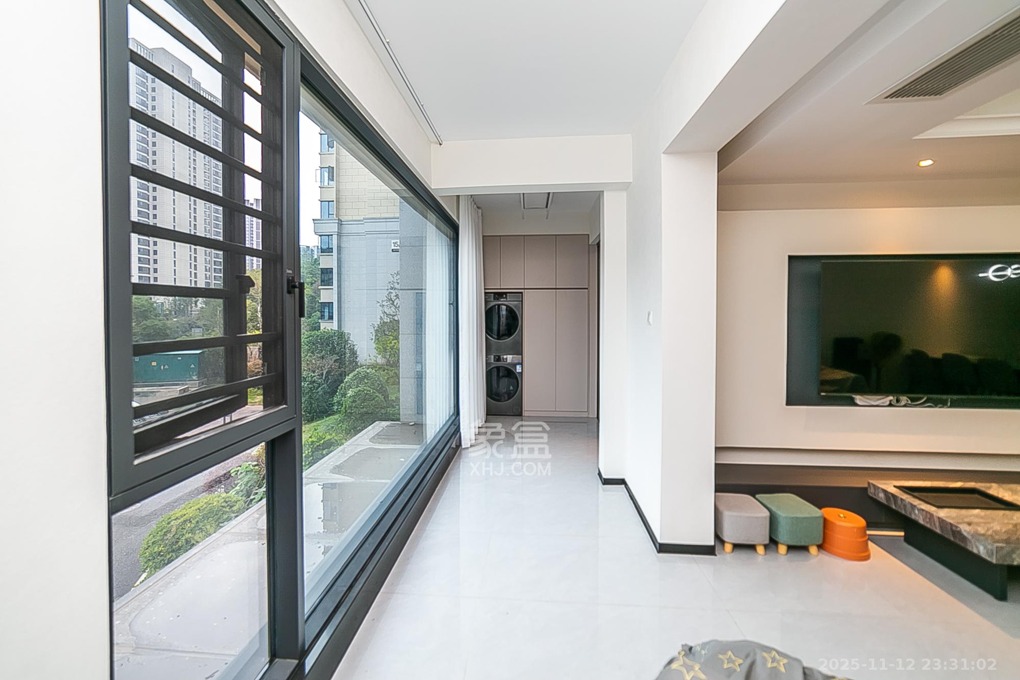 新力铂园（江山云著）  3室2厅2卫    130.0万阳台