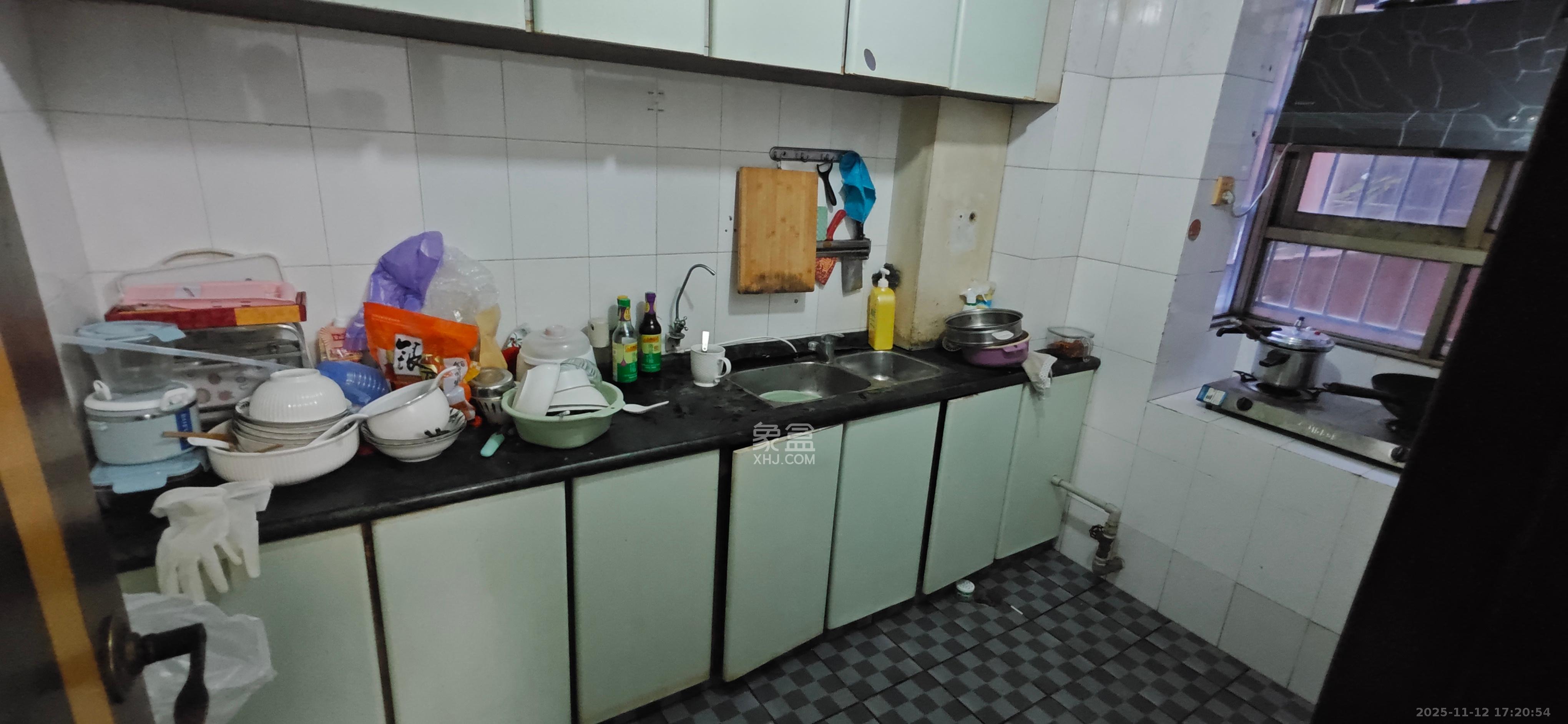 阳明山庄 3室1厅1卫 2100.0元/月 阳明山庄 3室1厅1卫 2100.0元/月室内图