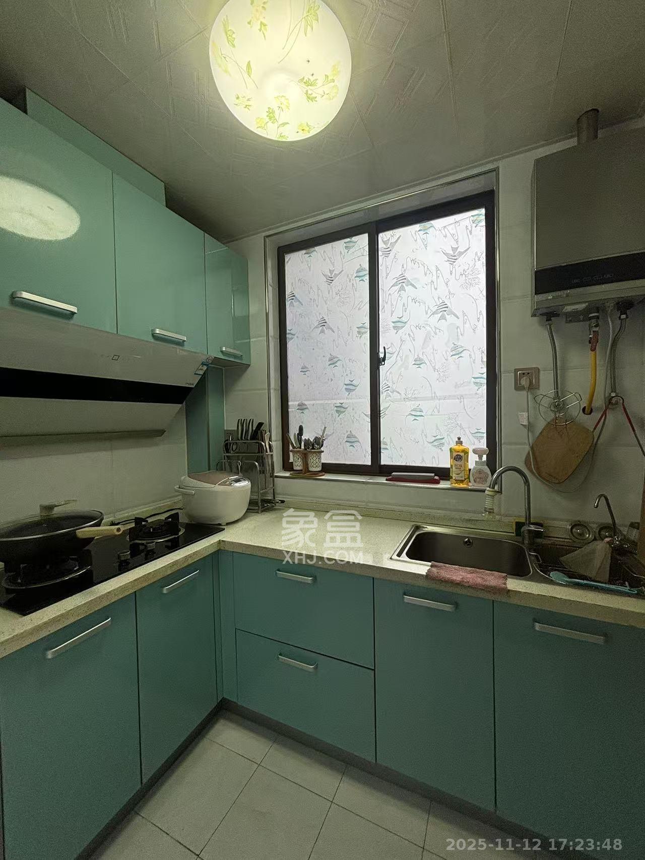 湖湾世景  1室1厅1卫    1600.0元/月室内图