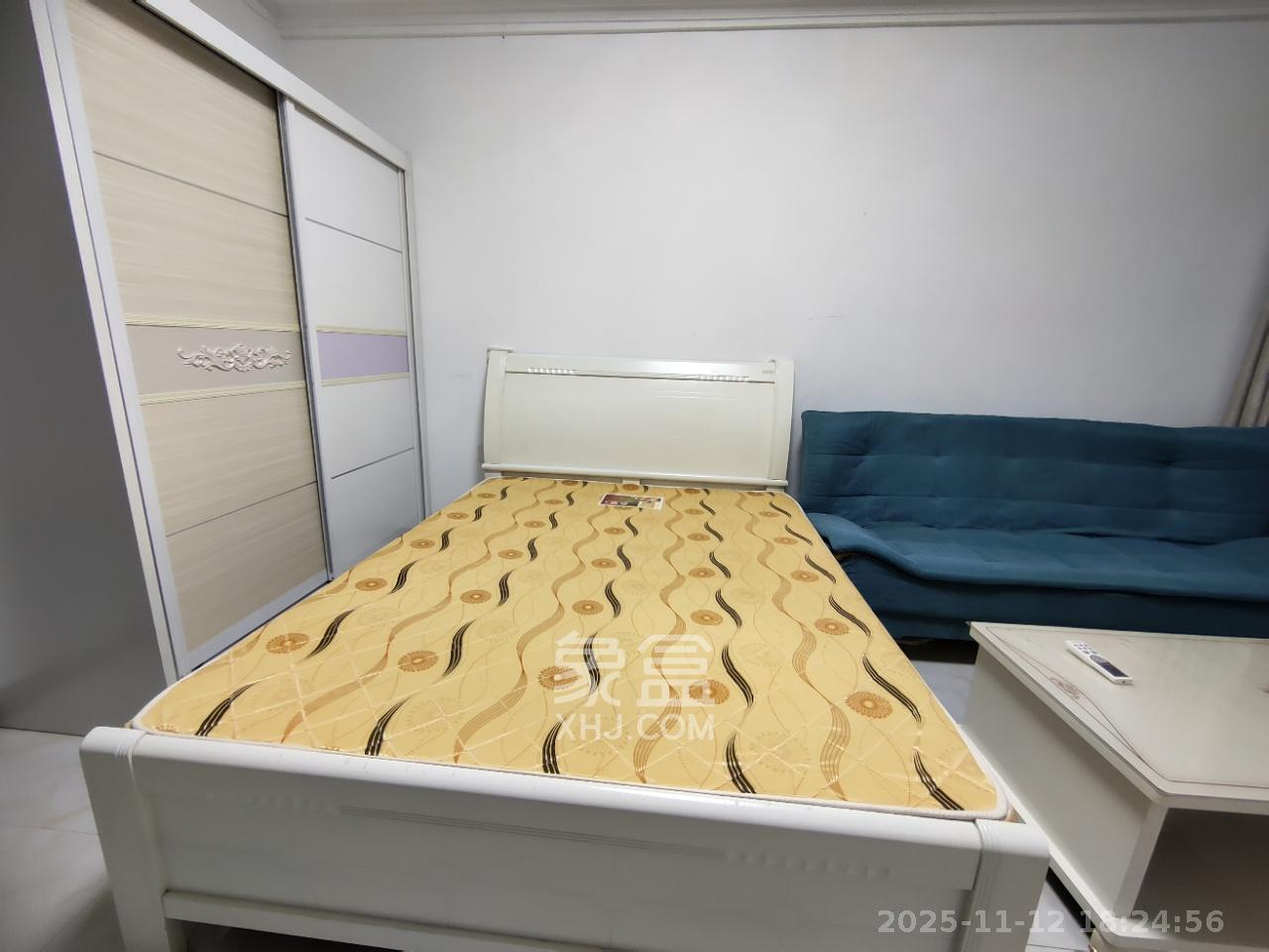 蓝光雍锦阁  1室1厅1卫    1200.0元/月室内图