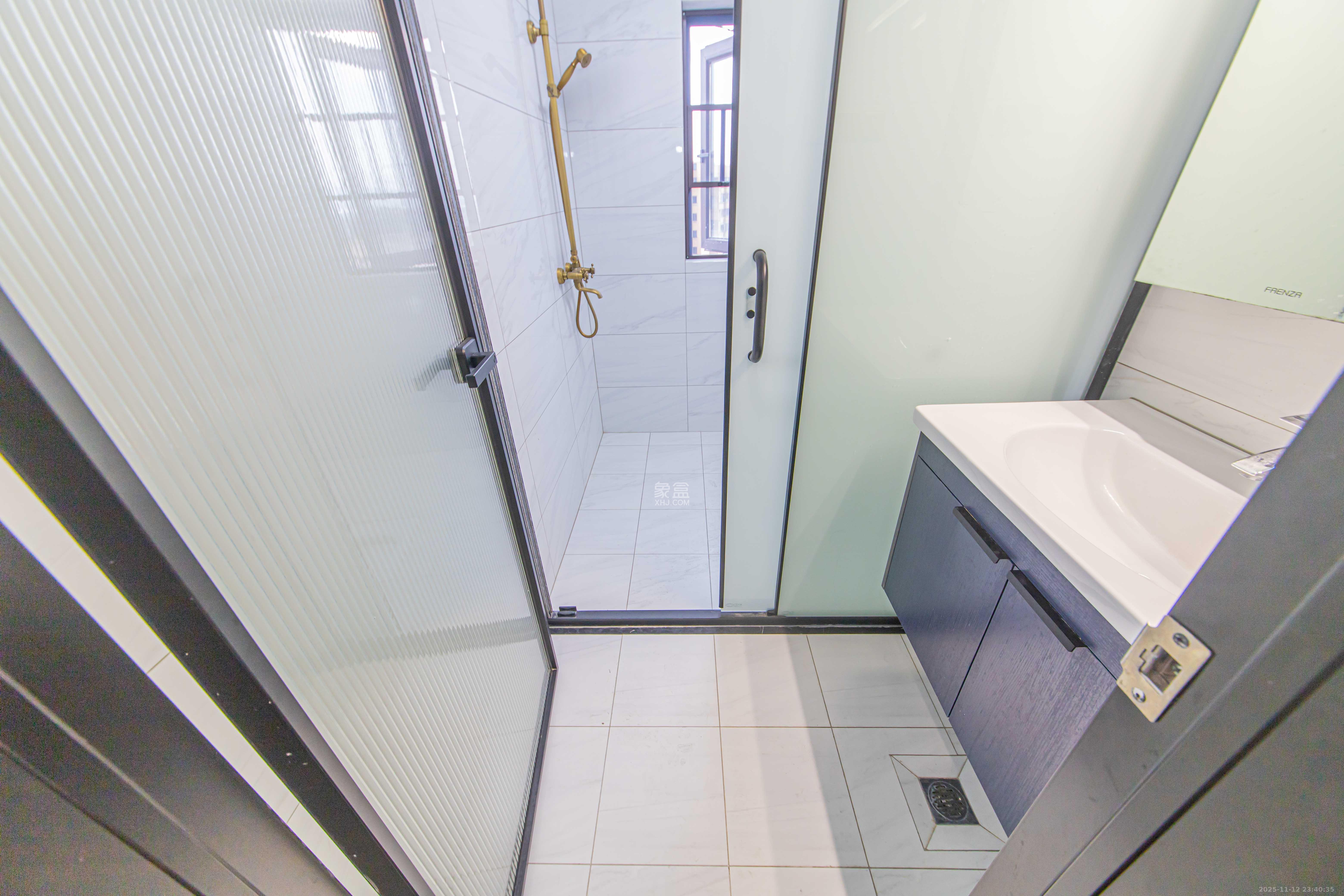 北辰中央公园DF区 4室2厅2卫 140.0万 北辰中央公园DF区 4室2厅2卫 140.0万卫生间