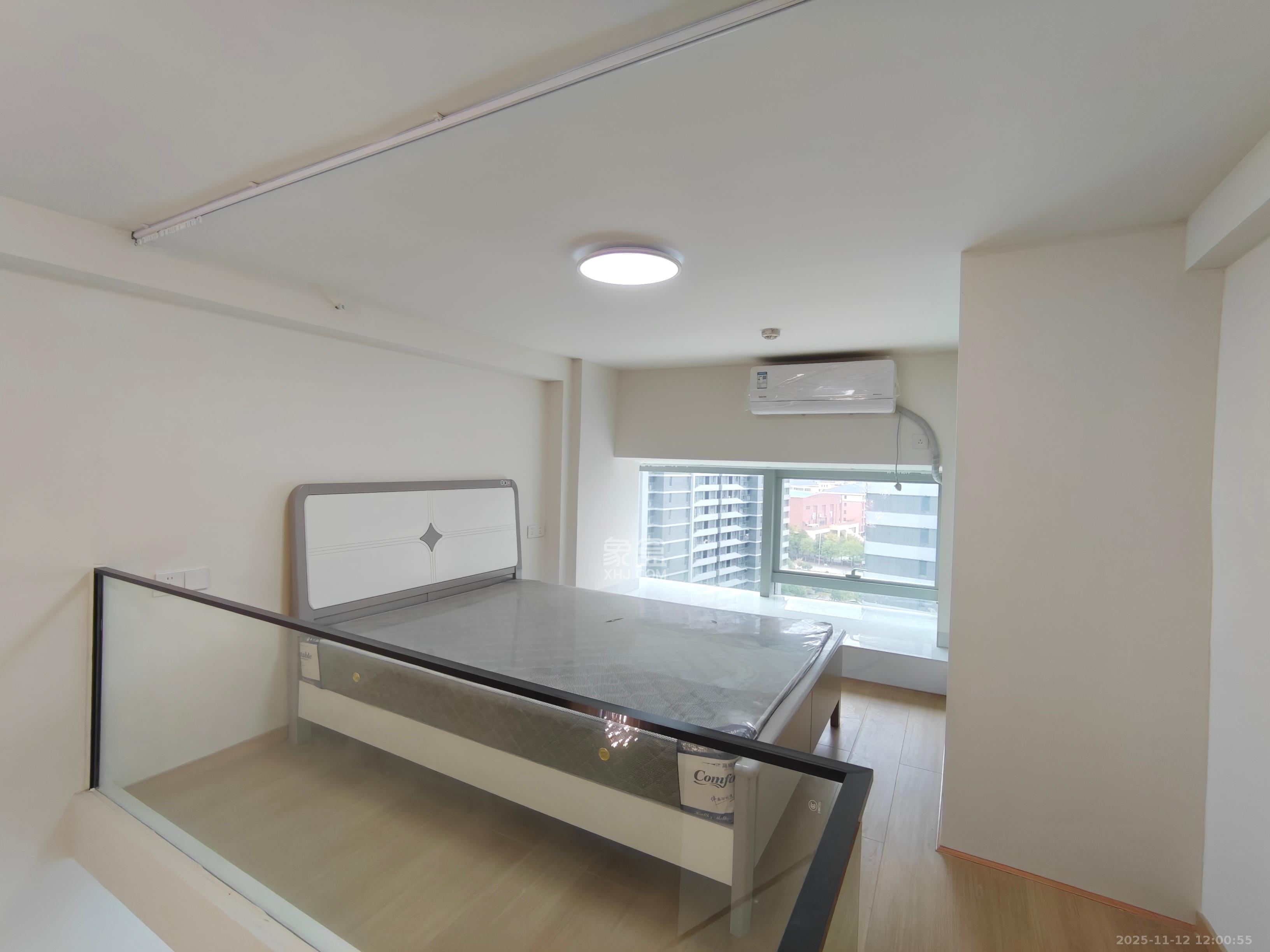 复地滨江金融中心  1室1厅1卫    2700.0元/月室内图