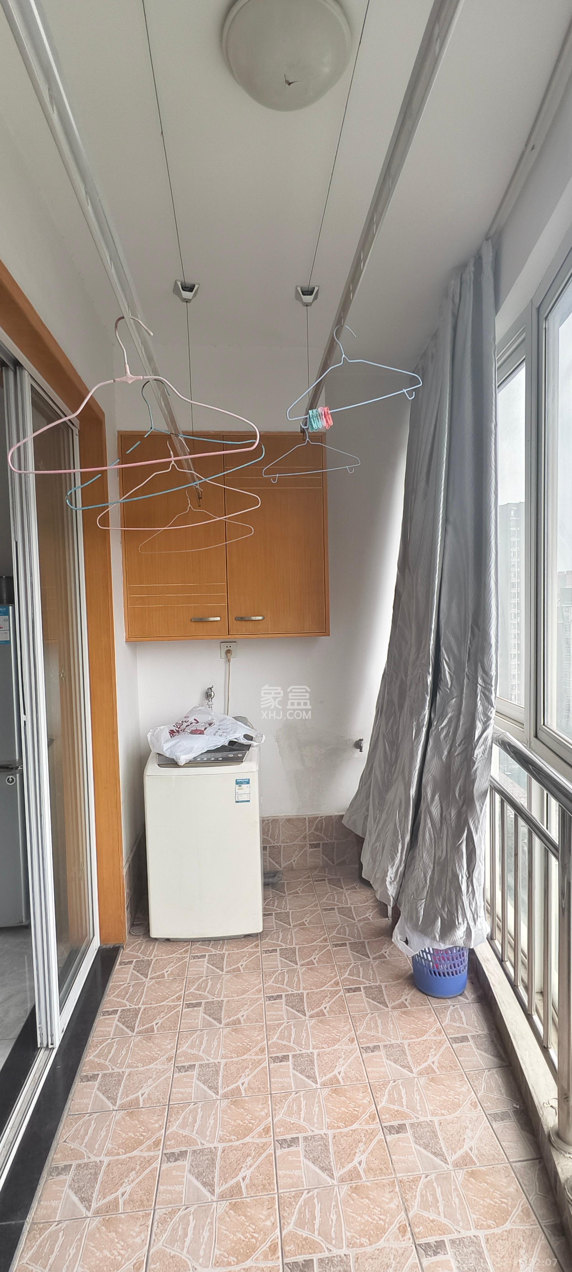 新芙蓉之都  2室2厅1卫    2300.0元/月室内图