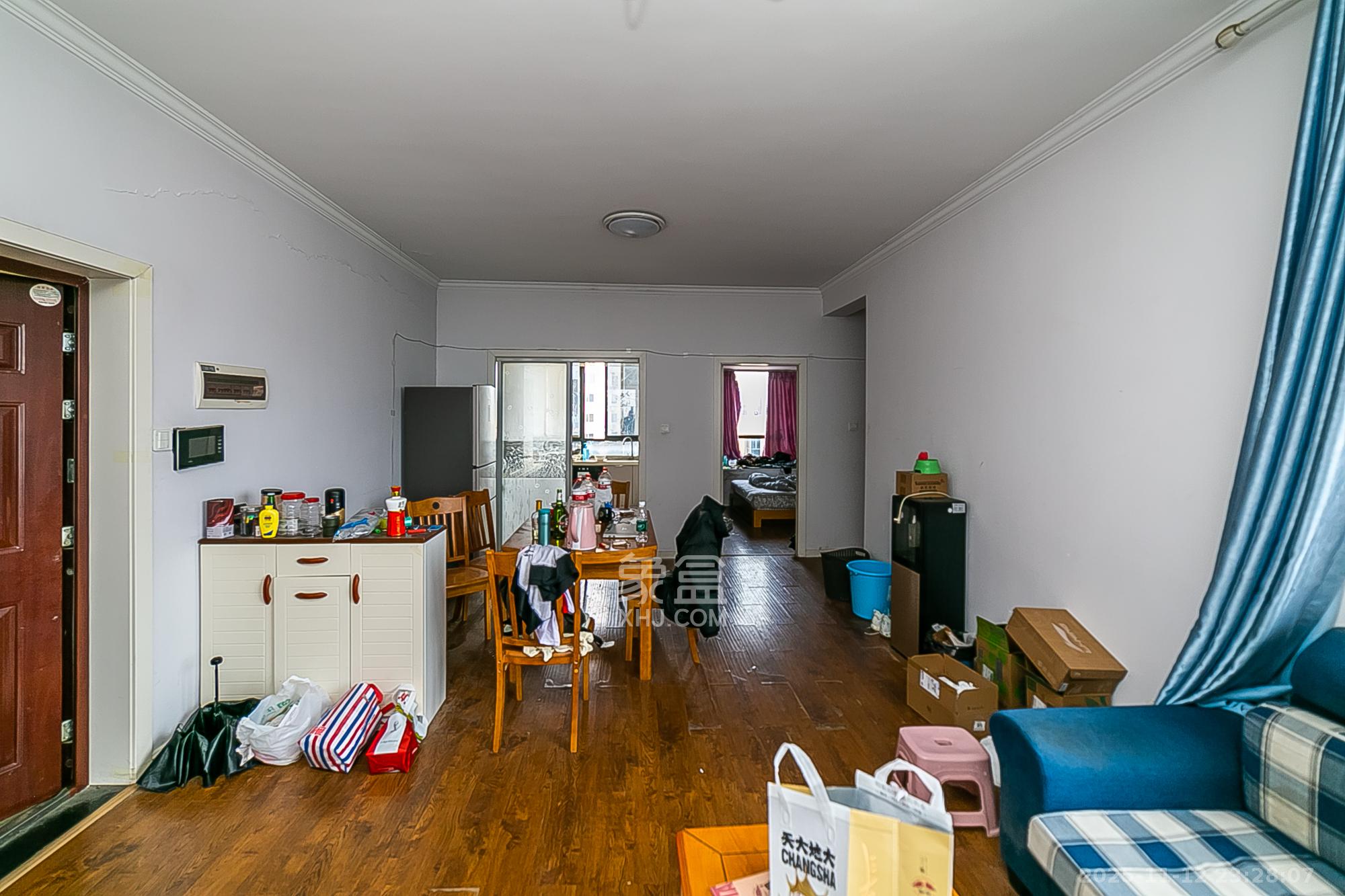 兴威帕克水岸  3室2厅2卫    98.0万客厅