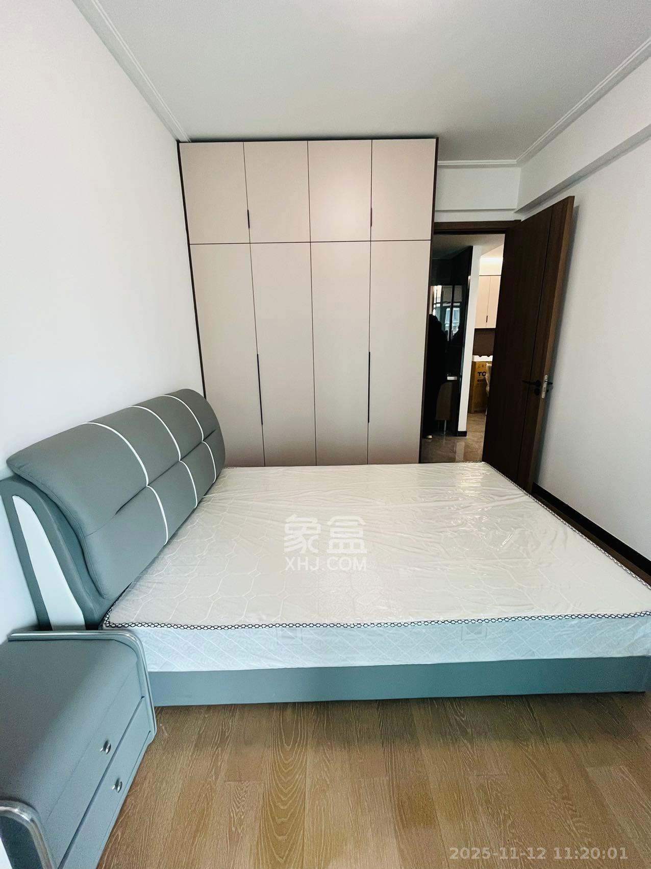 卓越中寰  3室2厅2卫    4500.0元/月室内图