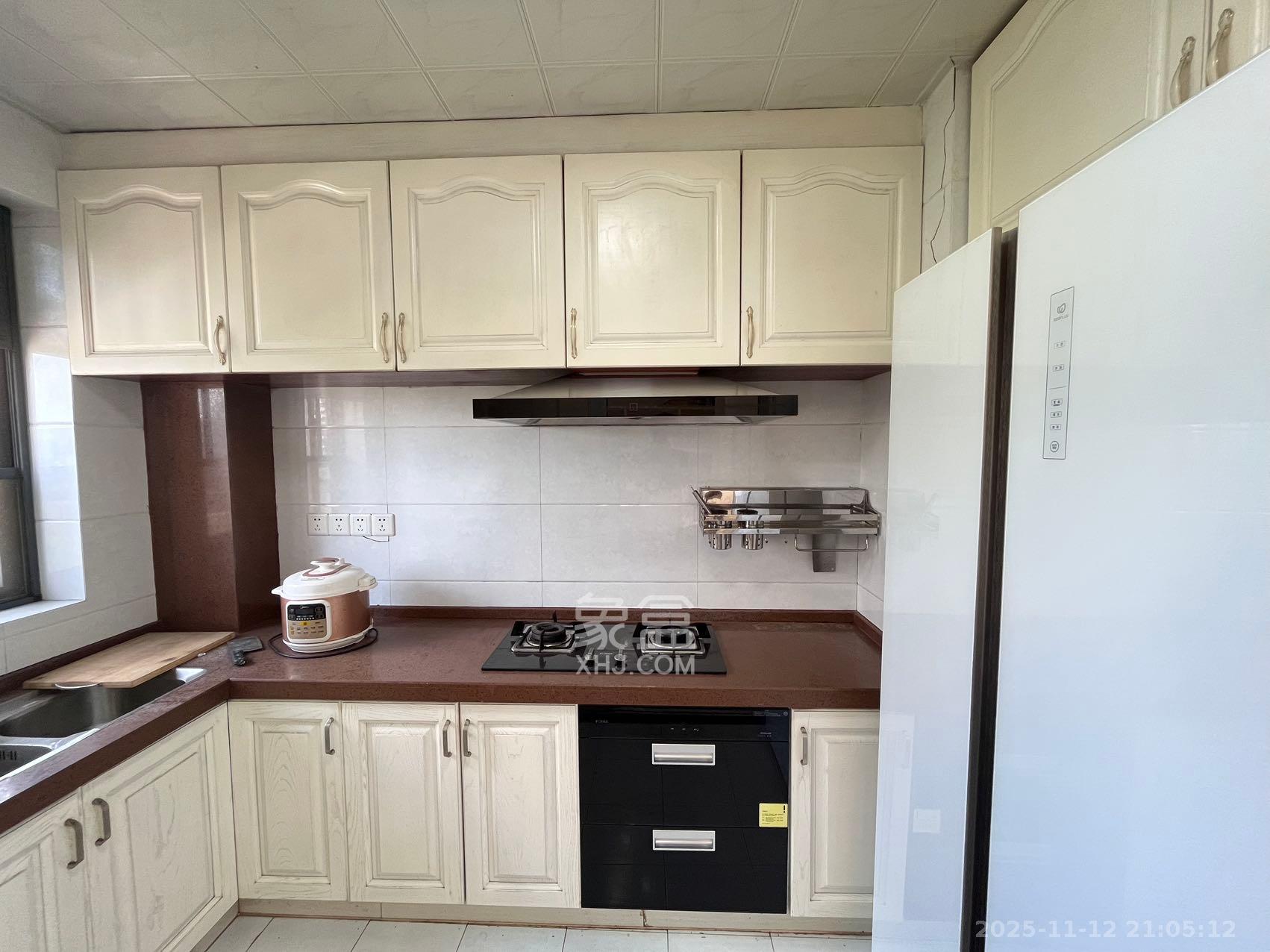 五矿沁园金城（春和景园）  4室2厅2卫    3200.0元/月室内图