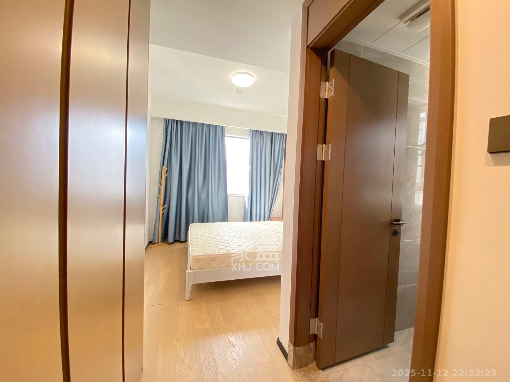 万科魅力之城天阔里 3室2厅2卫 2500.0元/月 万科魅力之城天阔里 3室2厅2卫 2500.0元/月室内图