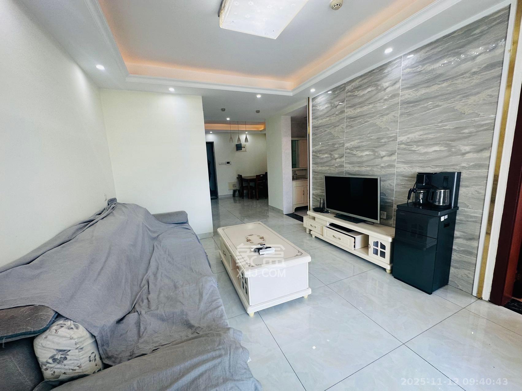 金地格林公馆  3室2厅1卫    2800.0元/月室内图