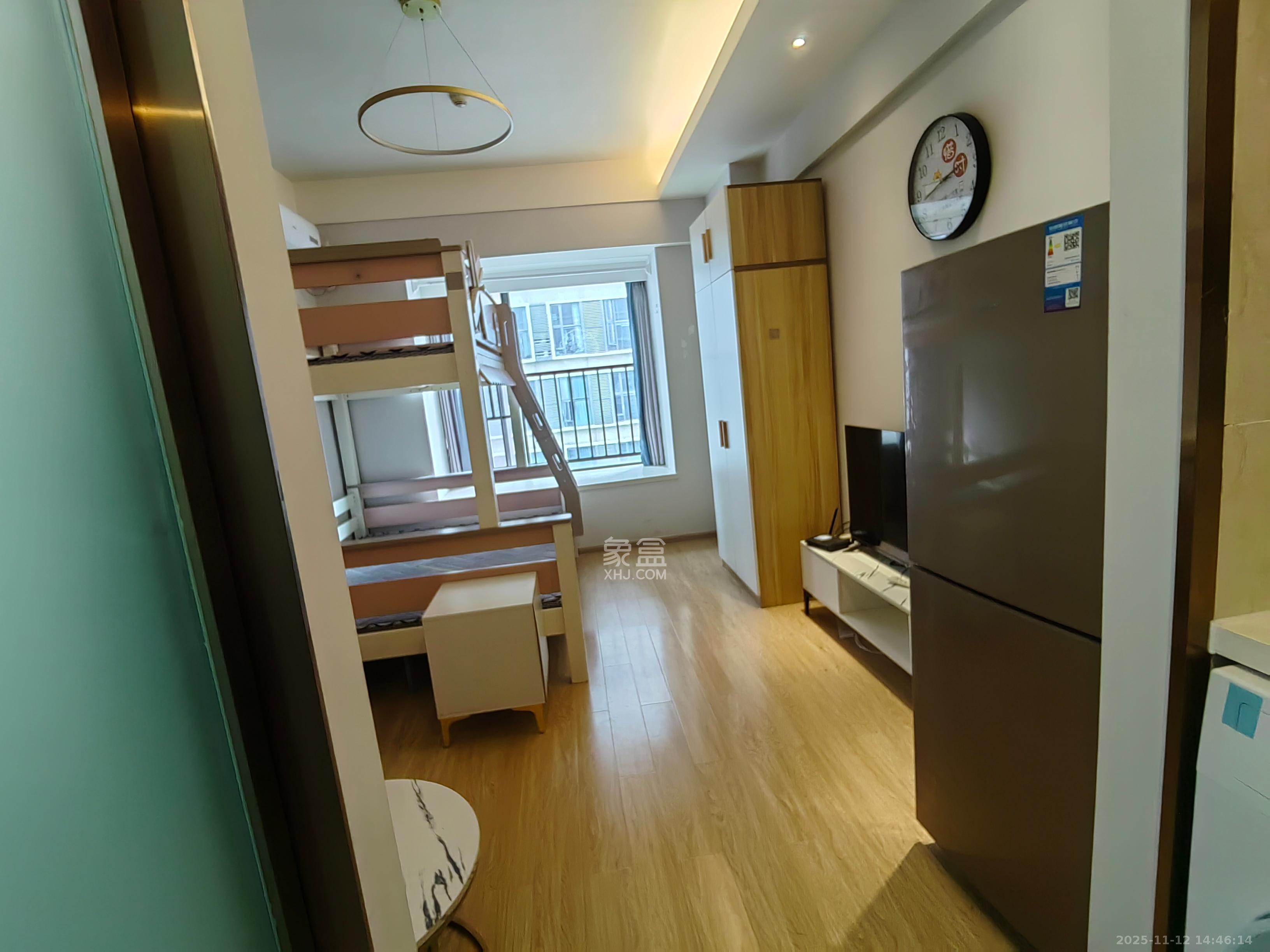 佳兆业云顶都汇 1室0厅1卫 1300.0元/月 佳兆业云顶都汇 1室0厅1卫 1300.0元/月室内图