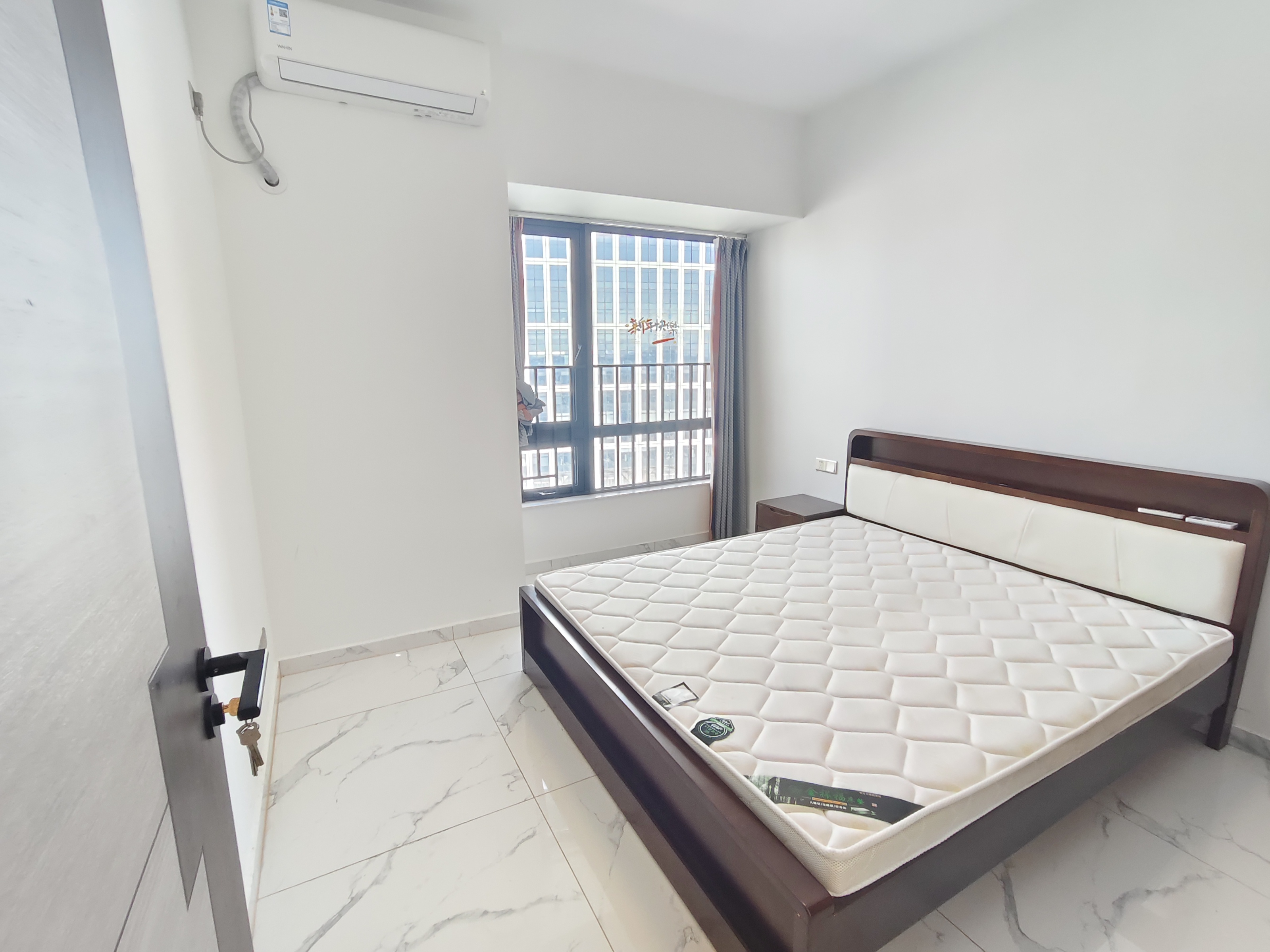 华润中心 2室2厅1卫 4000.0元/月 华润中心 2室2厅1卫 4000.0元/月室内图