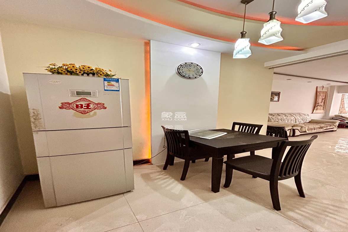 楚天家园 3室2厅2卫 1800.0元/月 楚天家园 3室2厅2卫 1800.0元/月室内图