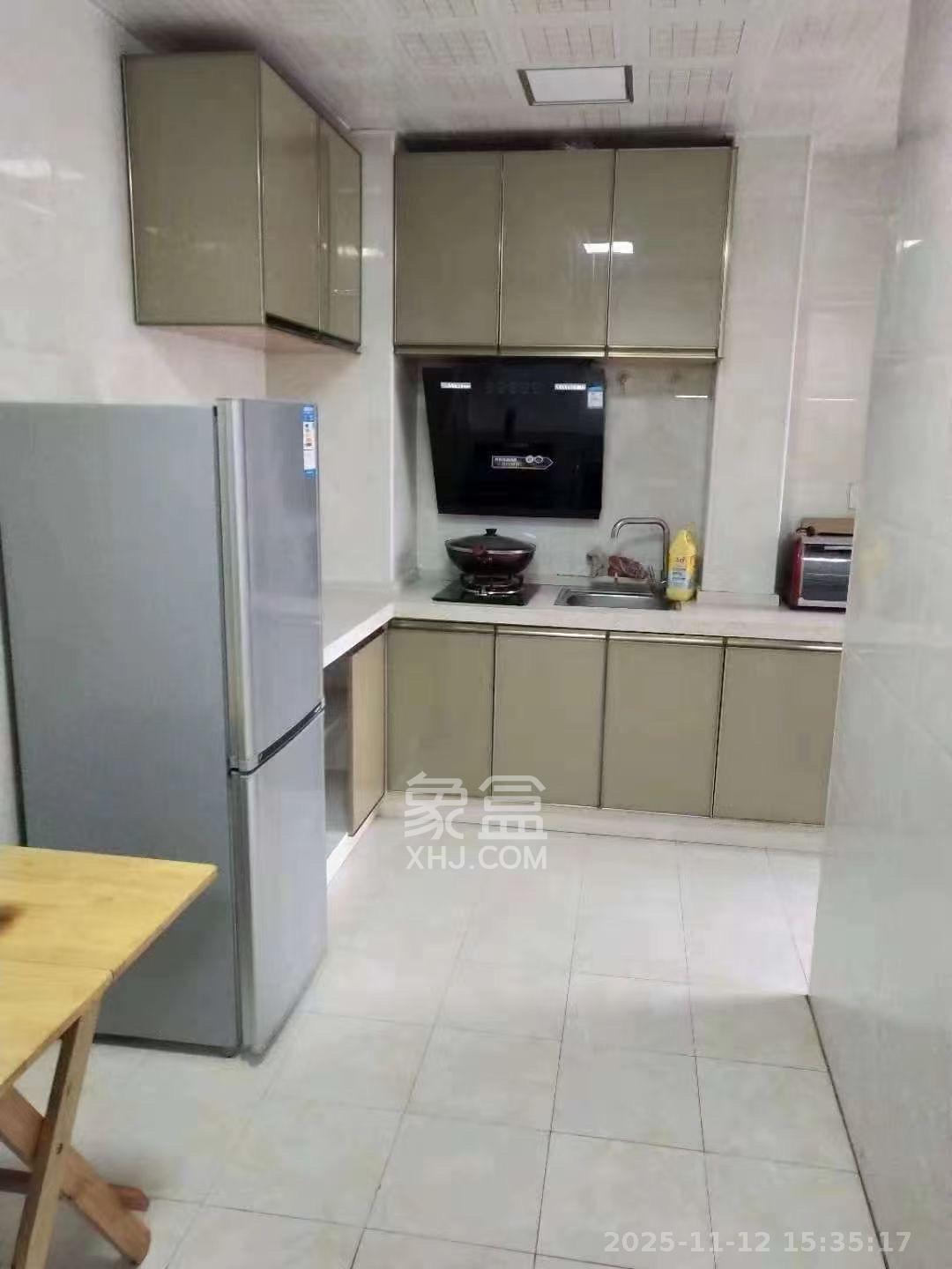 湖韵佳苑 2室2厅1卫 1900.0元/月 湖韵佳苑 2室2厅1卫 1900.0元/月室内图