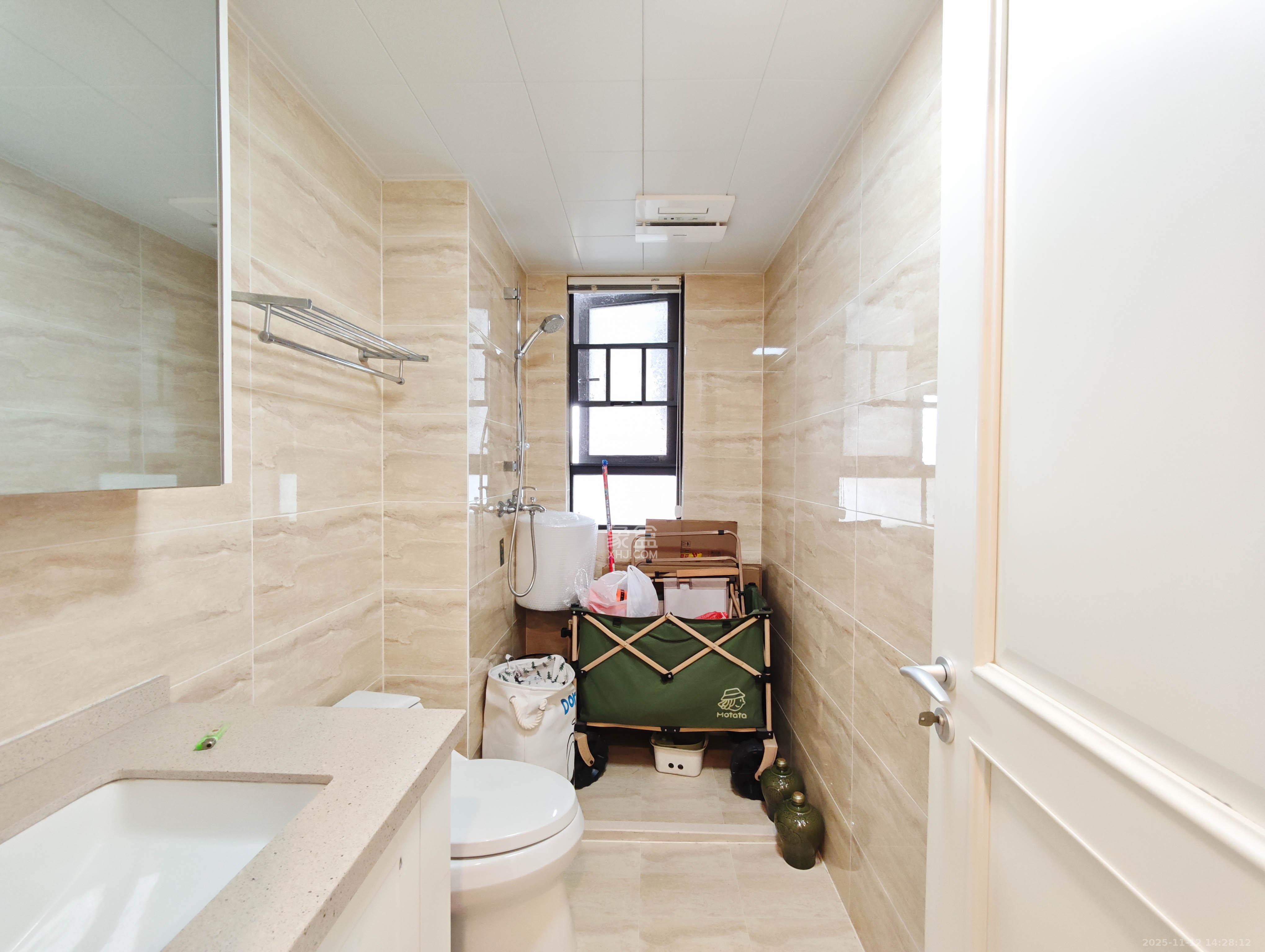 万科魅力之城 3室2厅2卫 95.0万 万科魅力之城 3室2厅2卫 95.0万卫生间