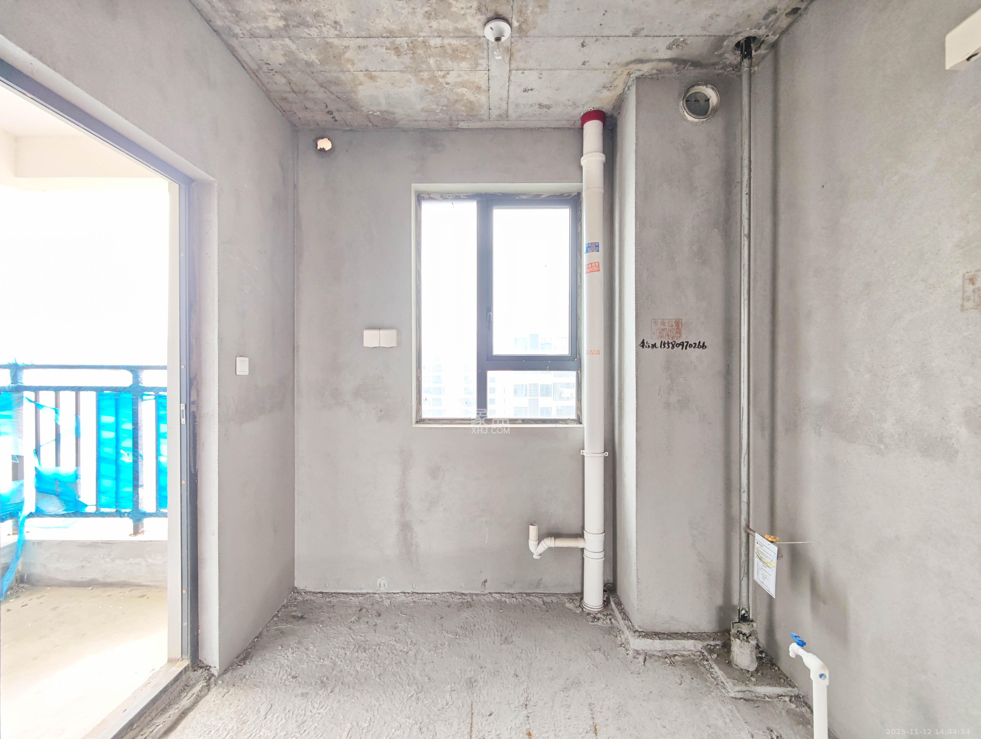 伊景园滨河苑 3室2厅2卫 75.0万 伊景园滨河苑 3室2厅2卫 75.0万其他