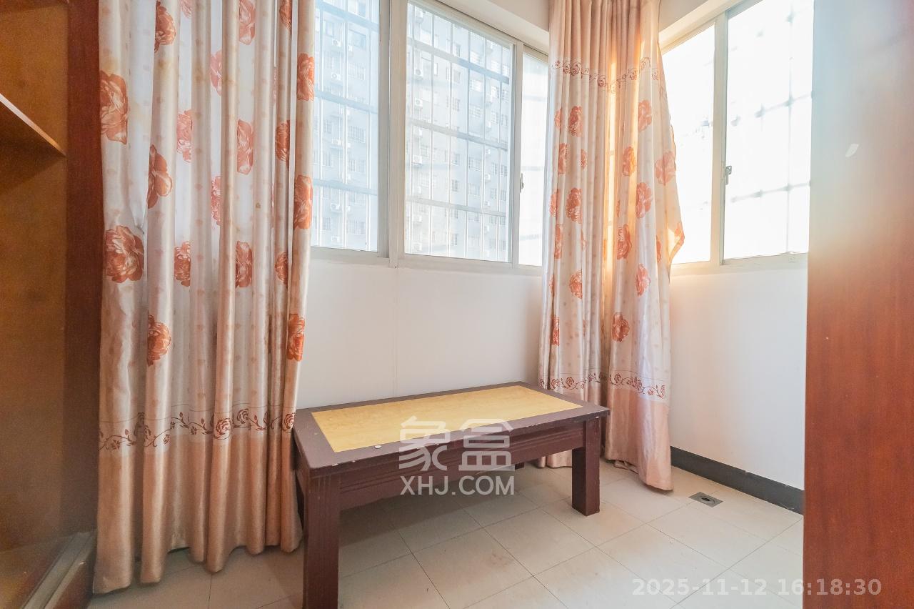 锦璨家园  2室1厅1卫    1400.0元/月室内图