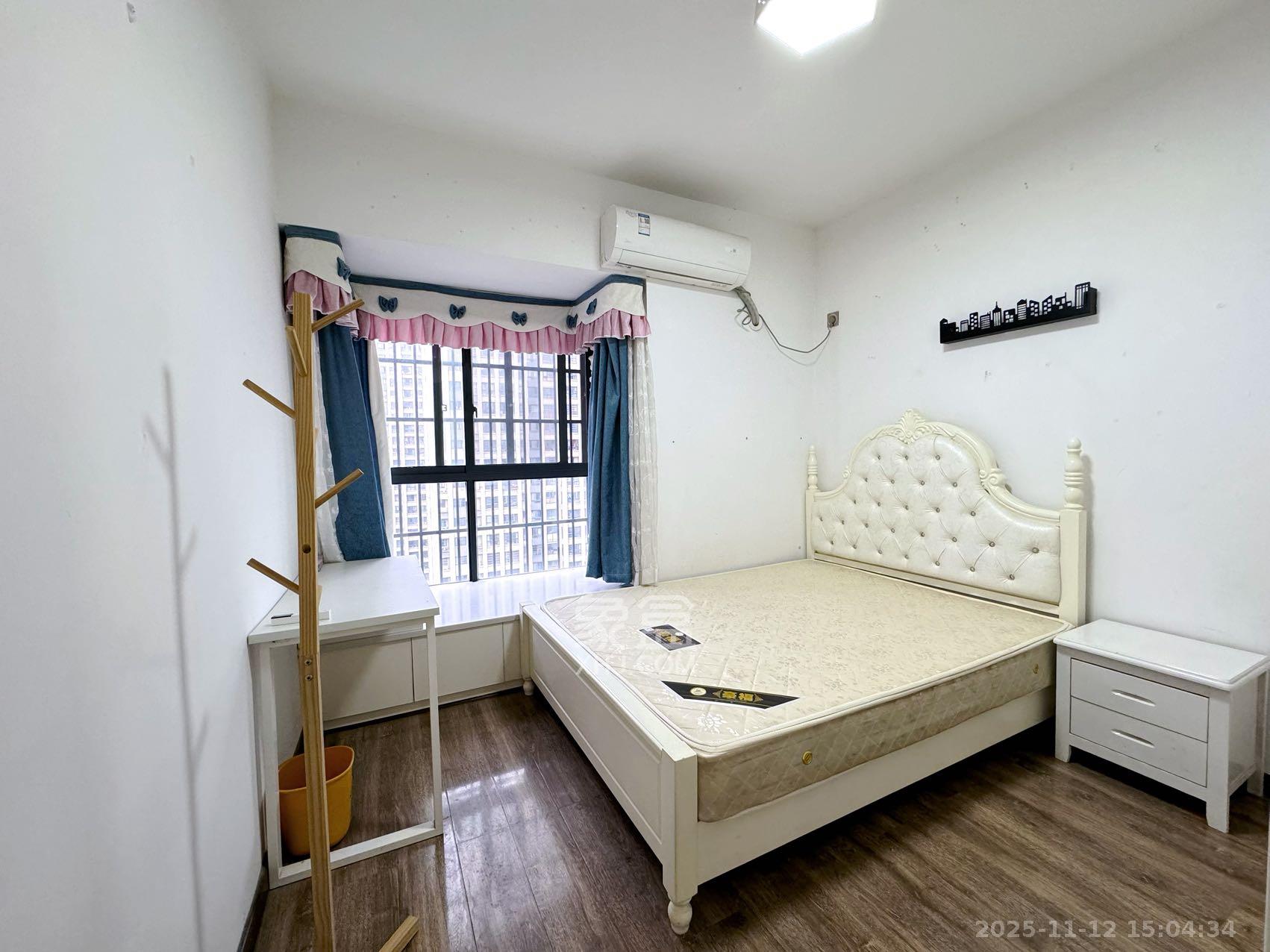 天麓尚层 2室2厅1卫 2300.0元/月 天麓尚层 2室2厅1卫 2300.0元/月室内图