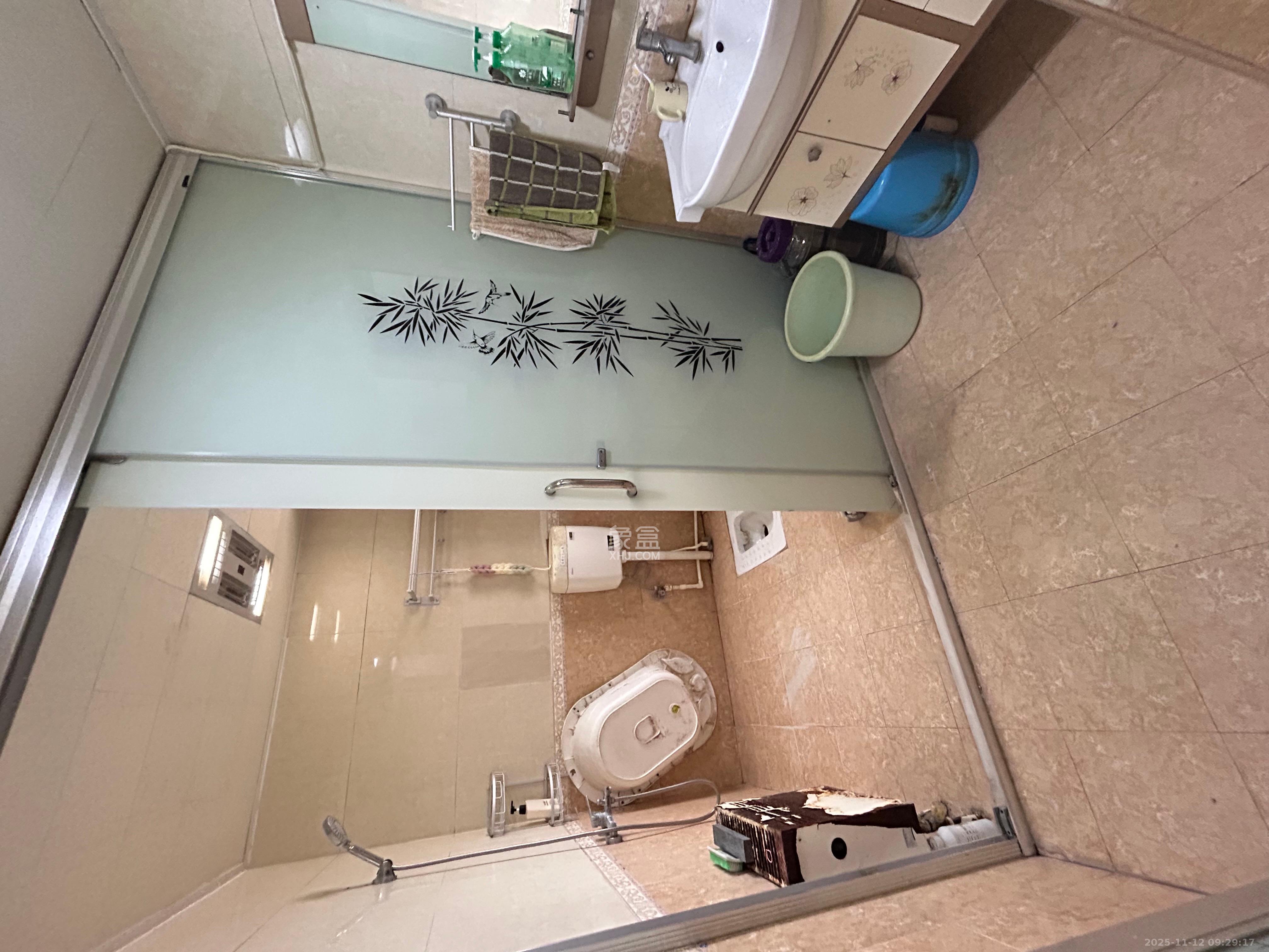 怡海星城  3室2厅1卫    2100.0元/月室内图