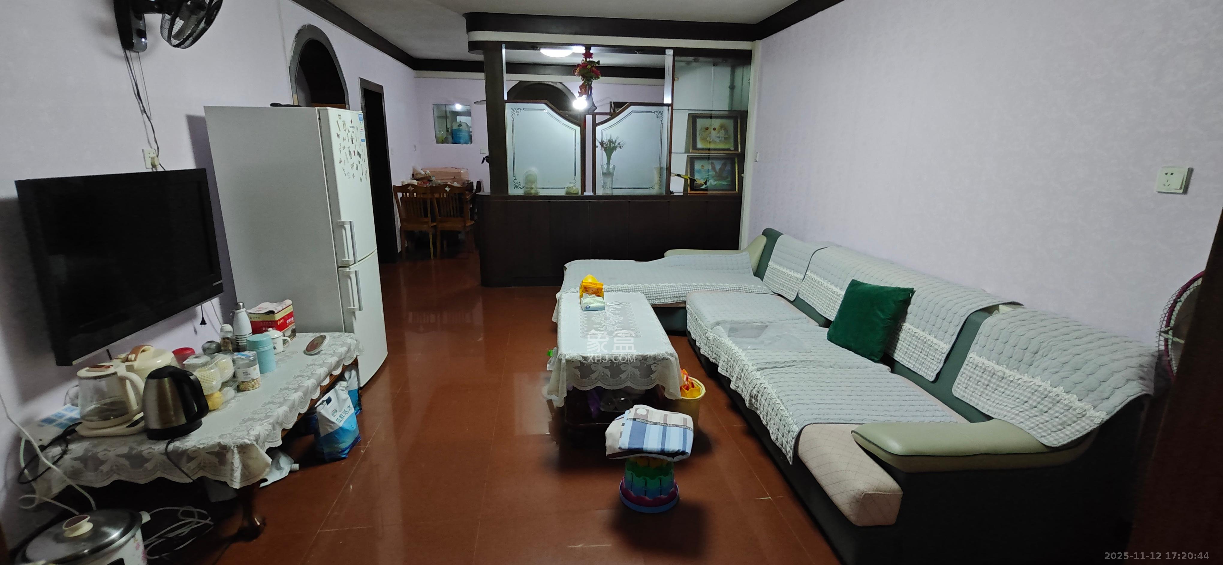 阳明山庄 3室1厅1卫 2100.0元/月 阳明山庄 3室1厅1卫 2100.0元/月室内图