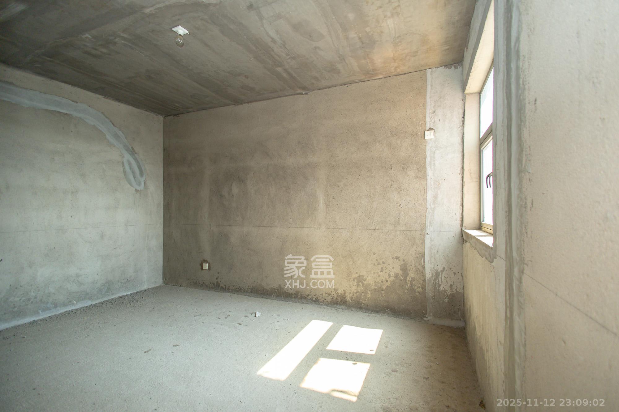 长永佳苑 3室2厅1卫 42.0万 长永佳苑 3室2厅1卫 42.0万卧室