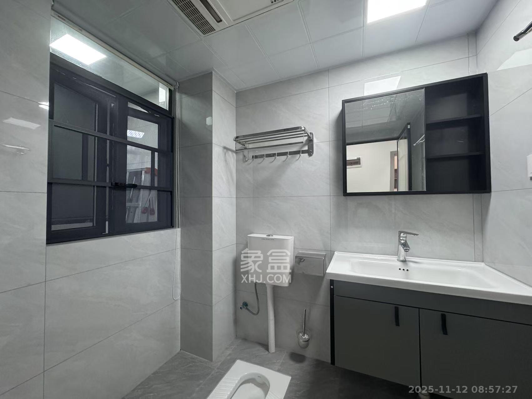 嘉雨东苑 3室1厅2卫 4200.0元/月 嘉雨东苑 3室1厅2卫 4200.0元/月室内图