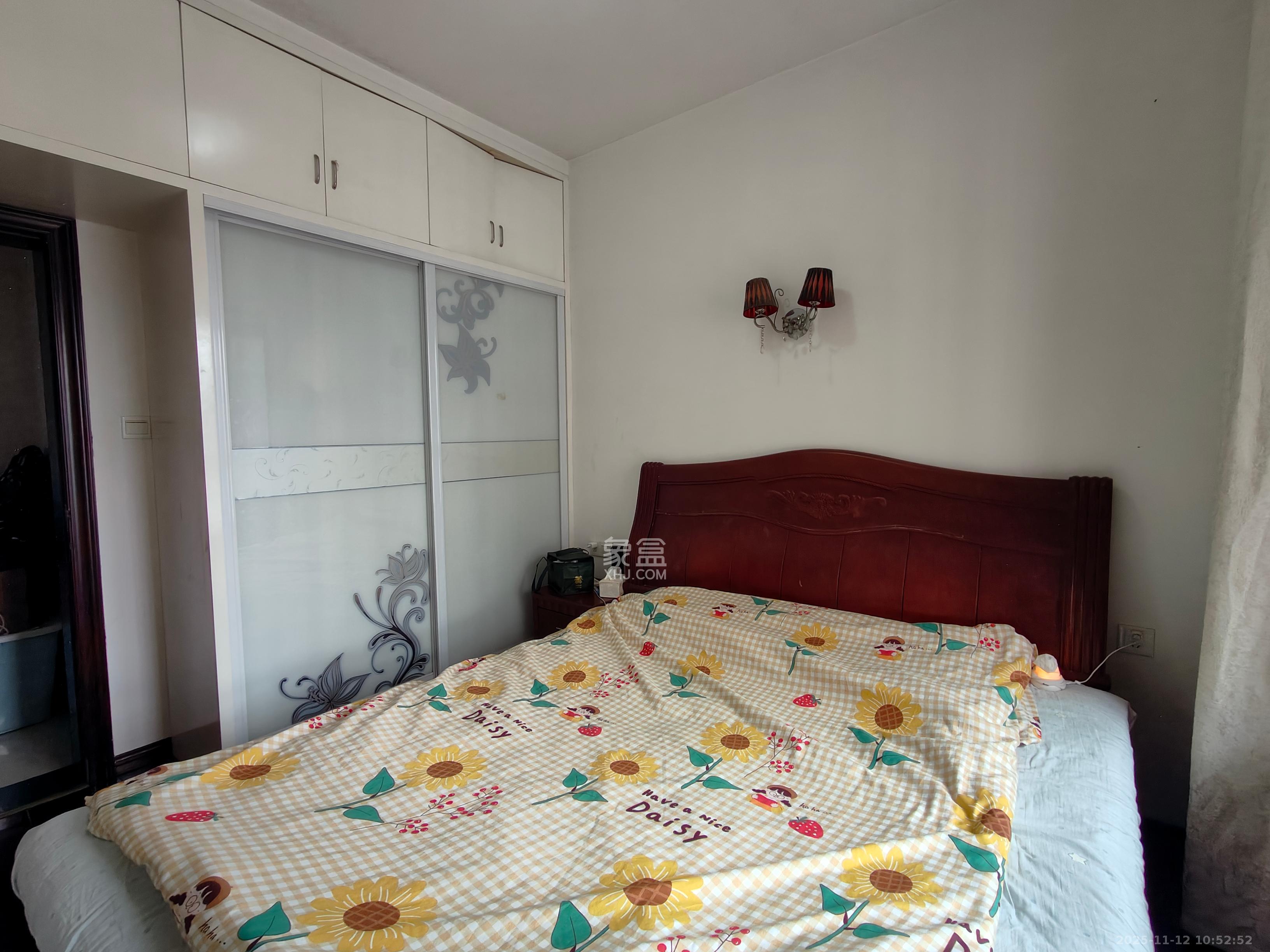 丽都桃源（金峰北院二期）  2室2厅1卫    1500.0元/月室内图