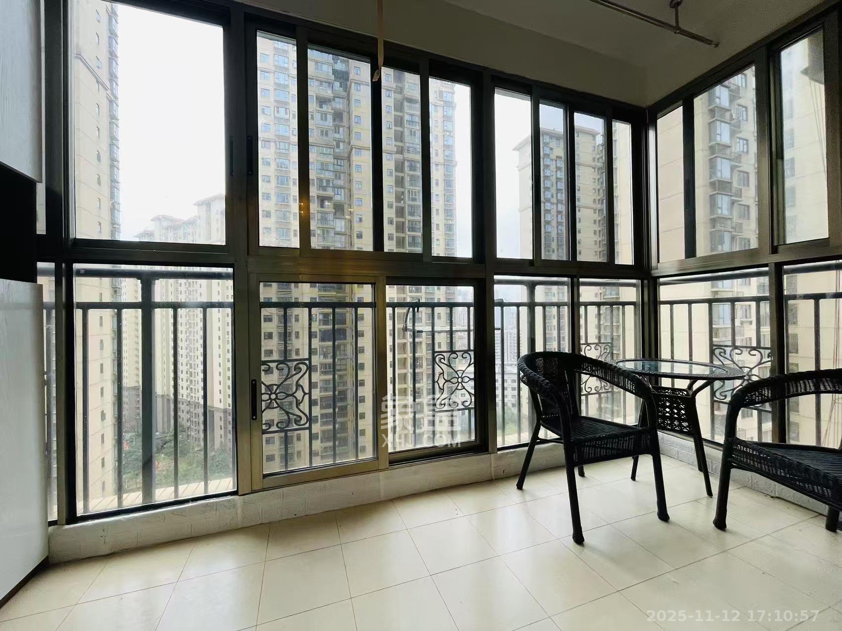 江山帝景哈佛  4室2厅2卫    3100.0元/月室内图