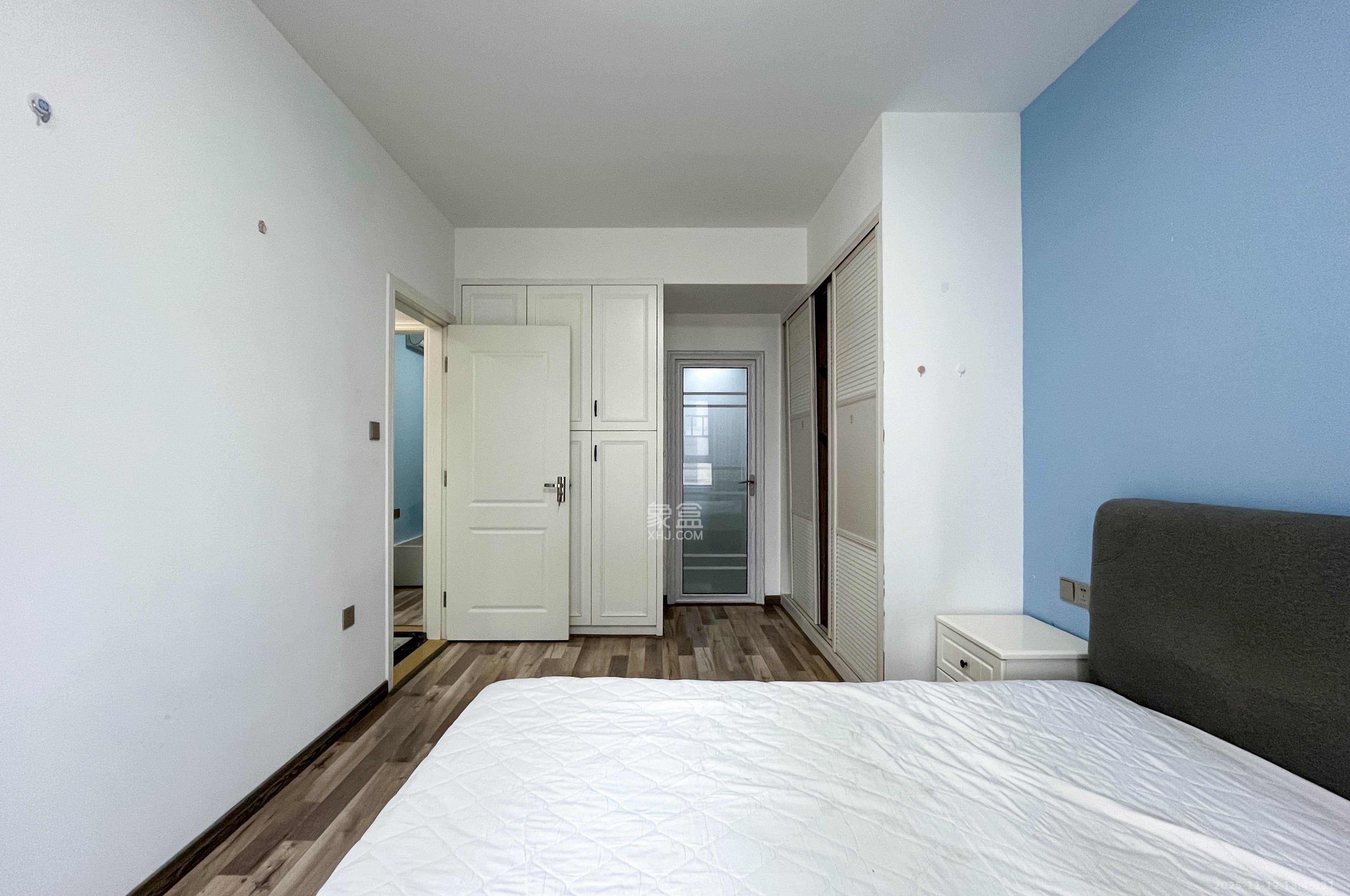 卓越浅水湾  3室2厅2卫    140.0万其他