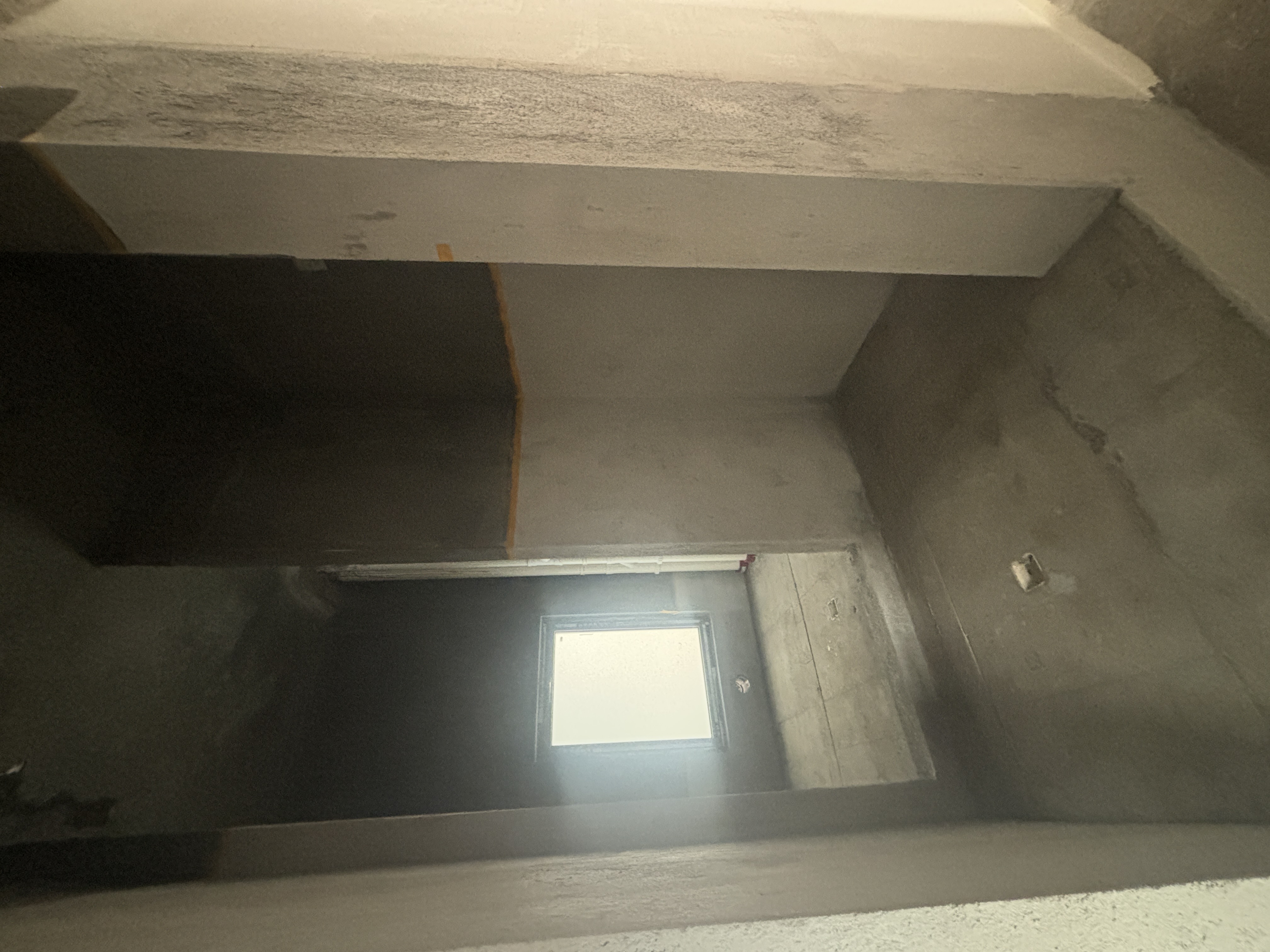 吾悦广场  4室2厅2卫    75.0万客厅