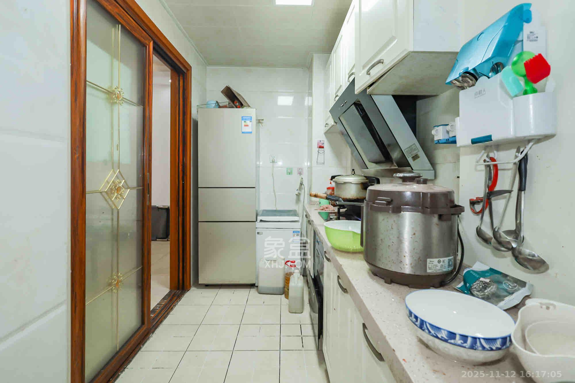 钰龙天下二期(钰龙佳园) 4室2厅2卫 3200.0元/月 钰龙天下二期(钰龙佳园) 4室2厅2卫 3200.0元/月室内图