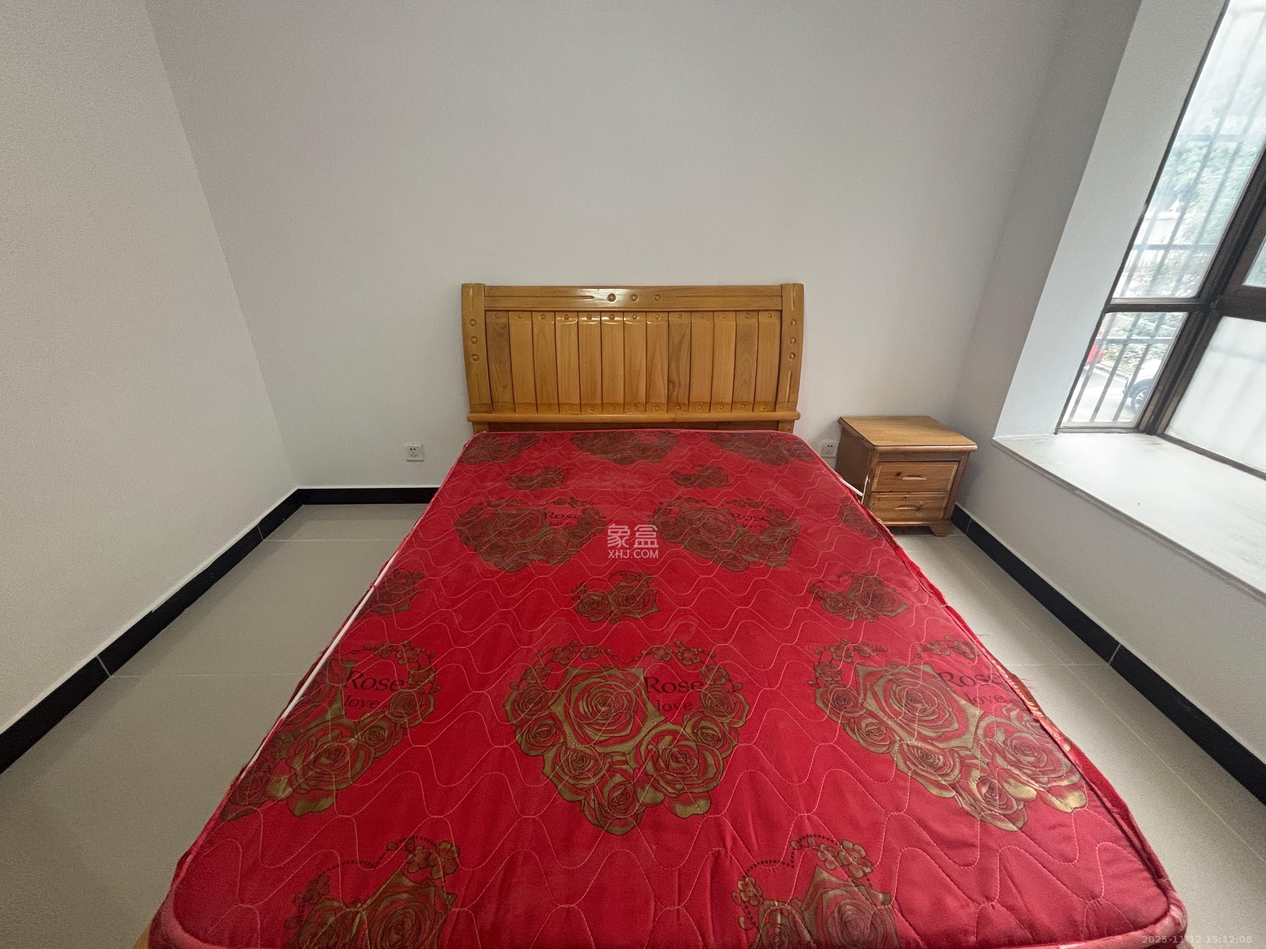 丽都桃源(金峰北院二期) 2室2厅1卫 1600.0元/月 丽都桃源(金峰北院二期) 2室2厅1卫 1600.0元/月室内图