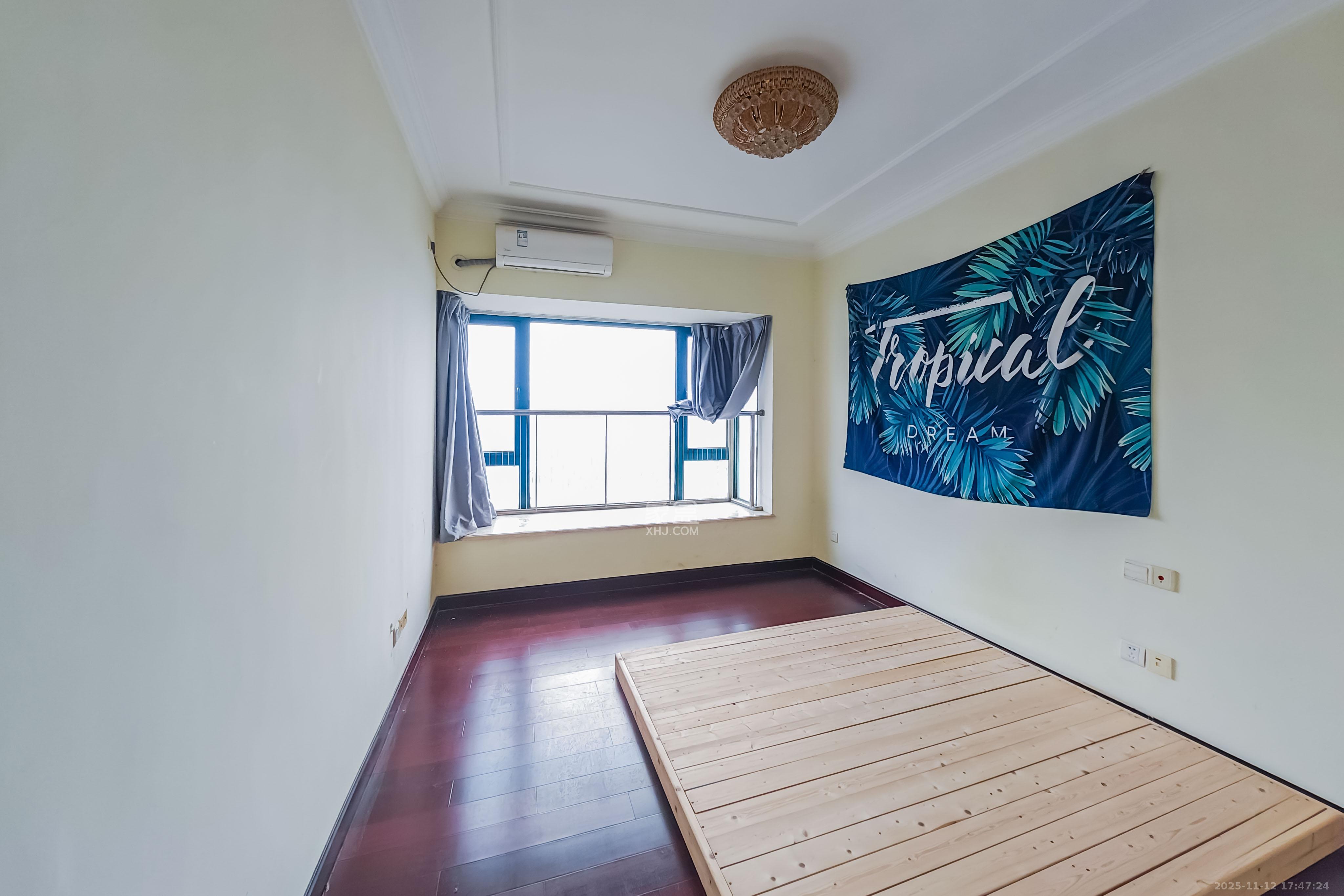 恒大绿洲 2室2厅1卫 72.0万 恒大绿洲 2室2厅1卫 72.0万卧室