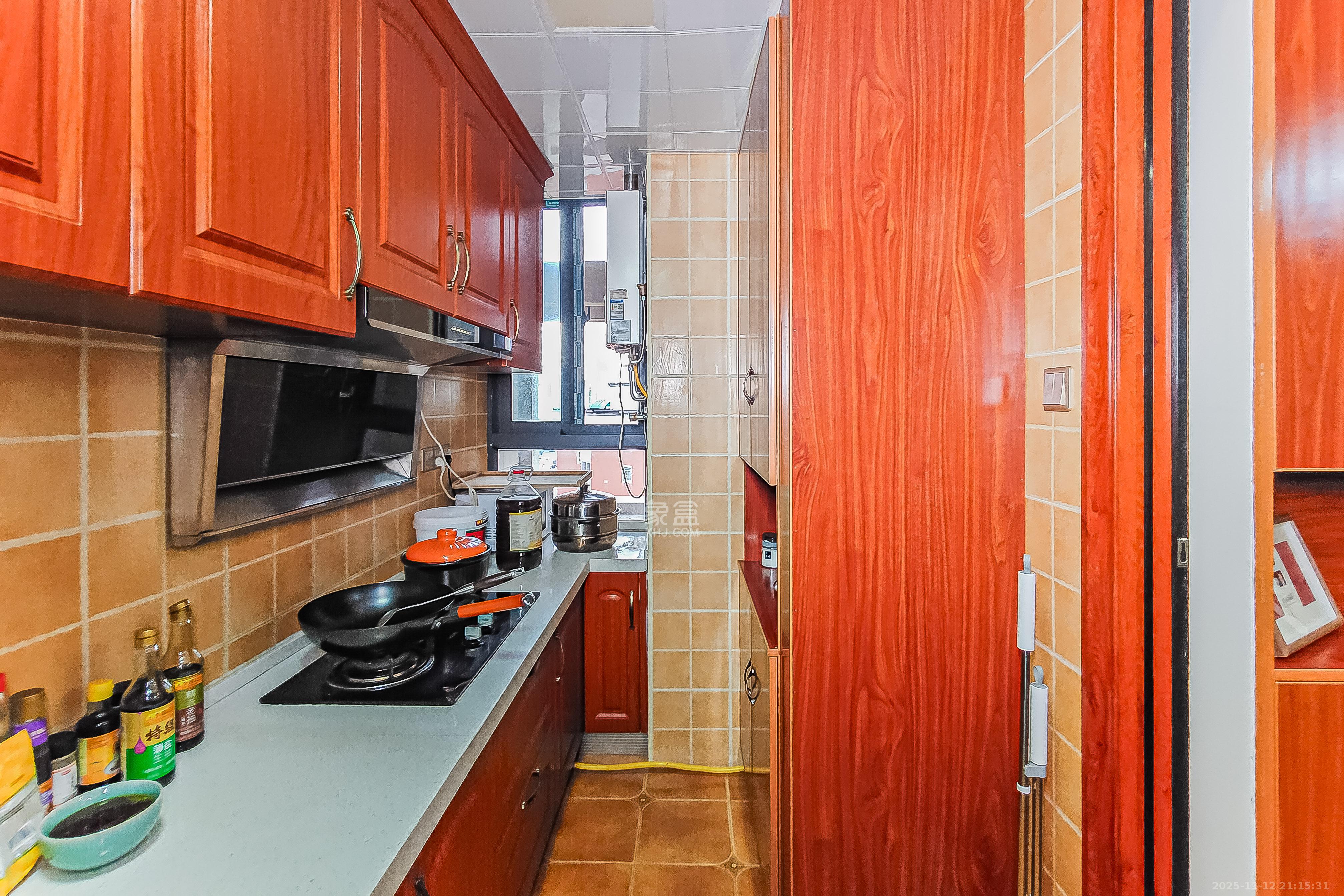 阳光锦城 2室1厅1卫 115.0万 阳光锦城 2室1厅1卫 115.0万厨房