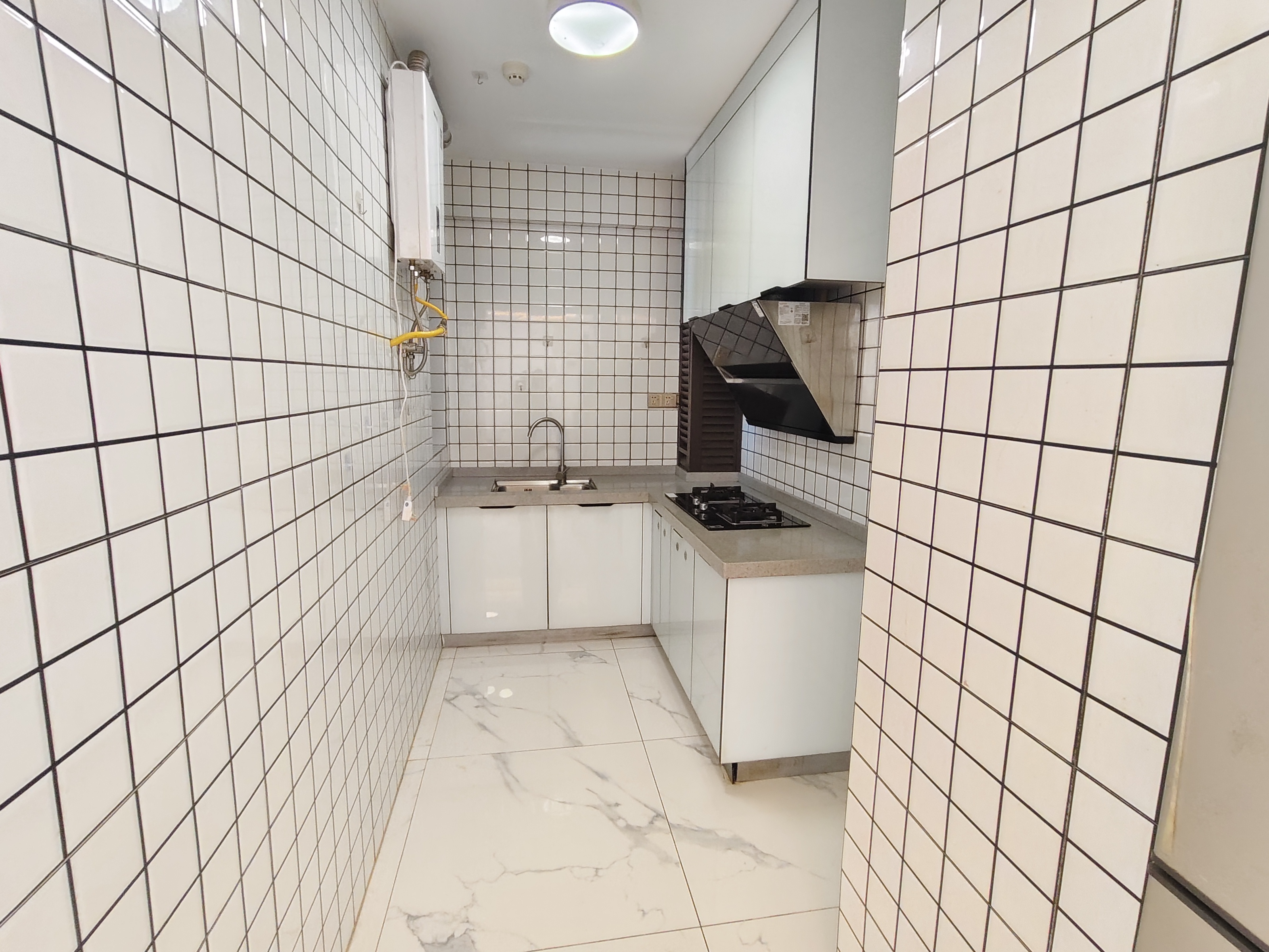 华润中心 2室2厅1卫 4000.0元/月 华润中心 2室2厅1卫 4000.0元/月室内图