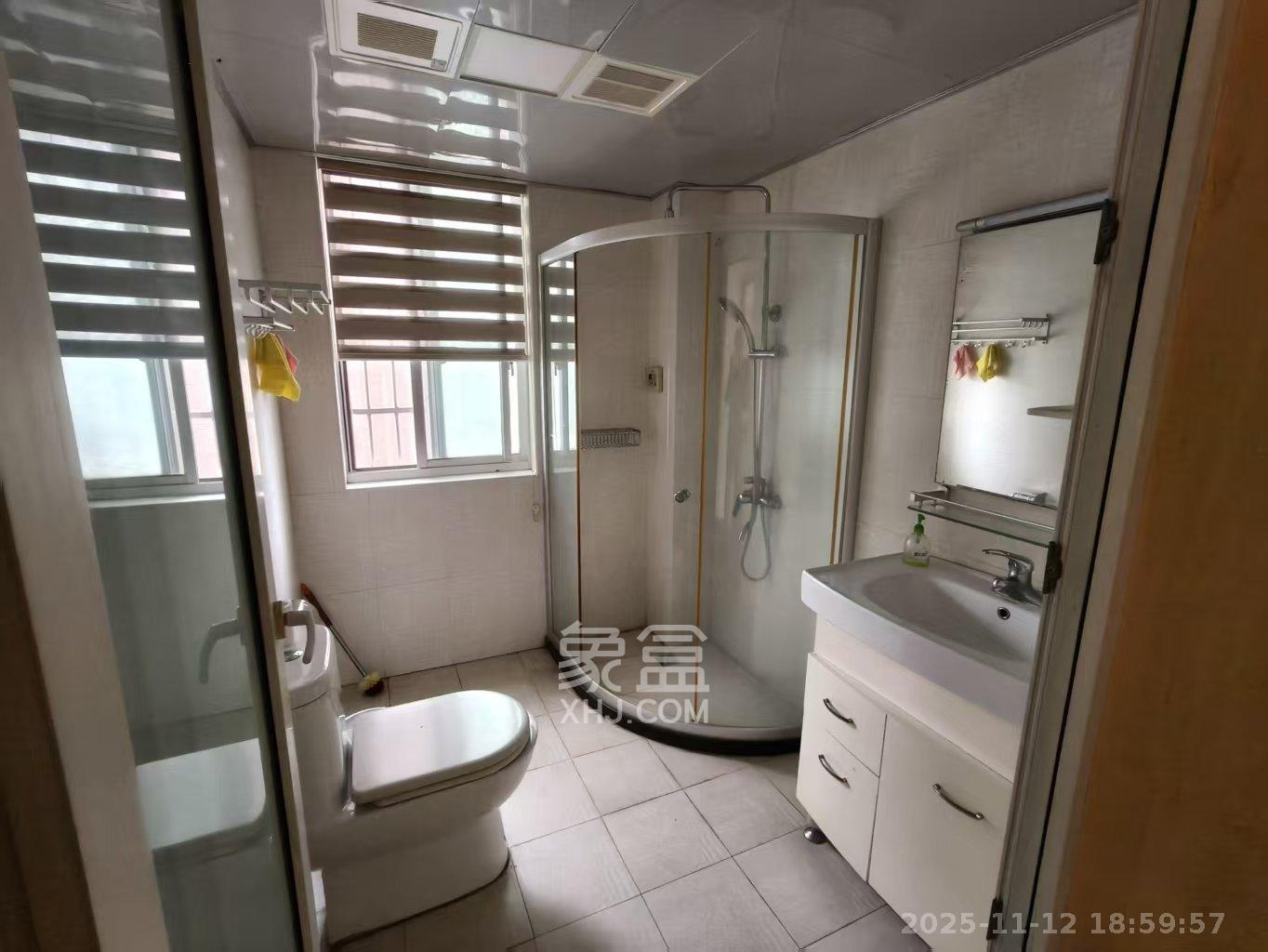 升远君尚嘉筑 4室2厅2卫 2700.0元/月 升远君尚嘉筑 4室2厅2卫 2700.0元/月室内图