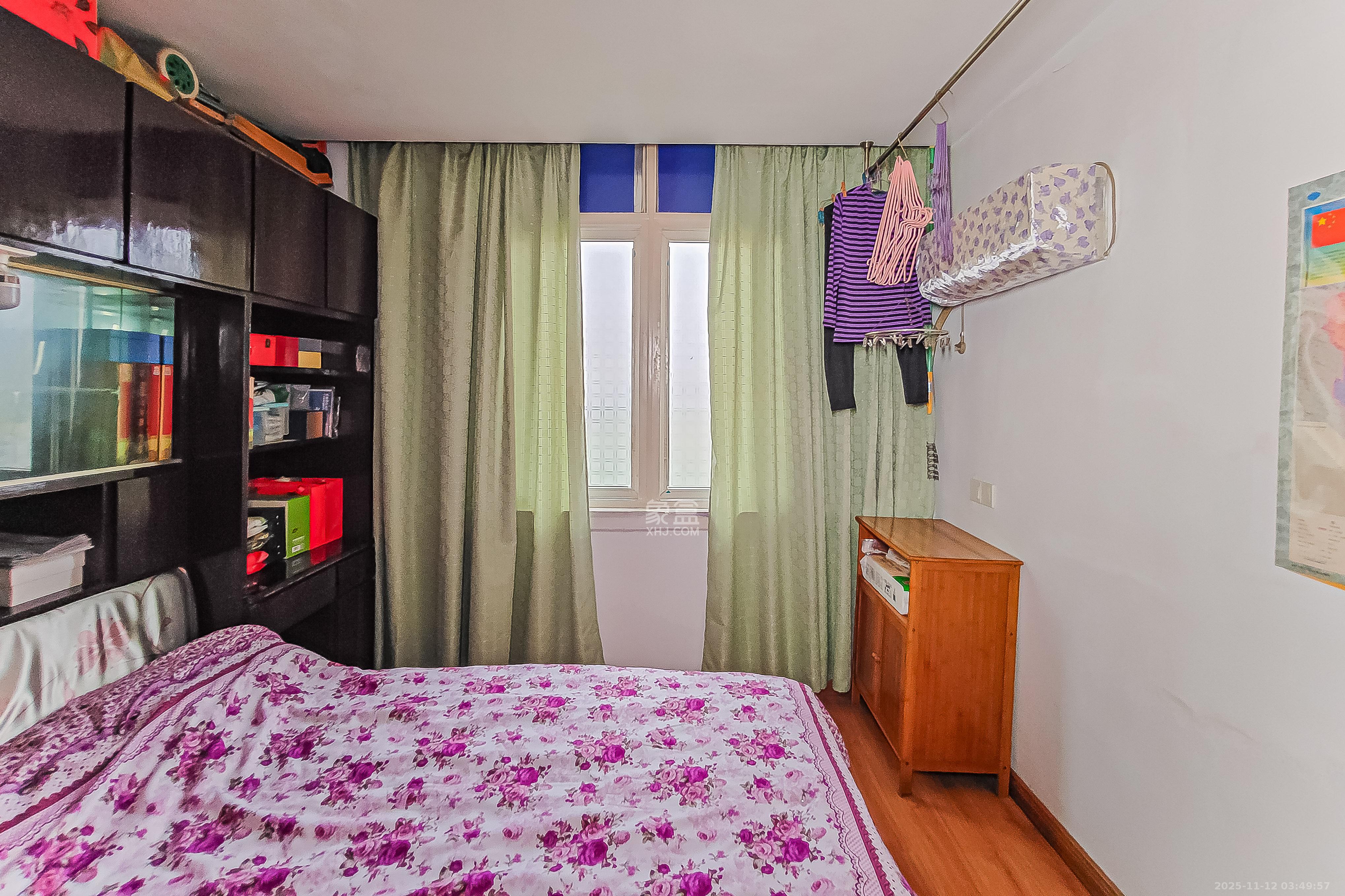 解放四村石子冲 2室1厅1卫 28.0万 解放四村石子冲 2室1厅1卫 28.0万卧室