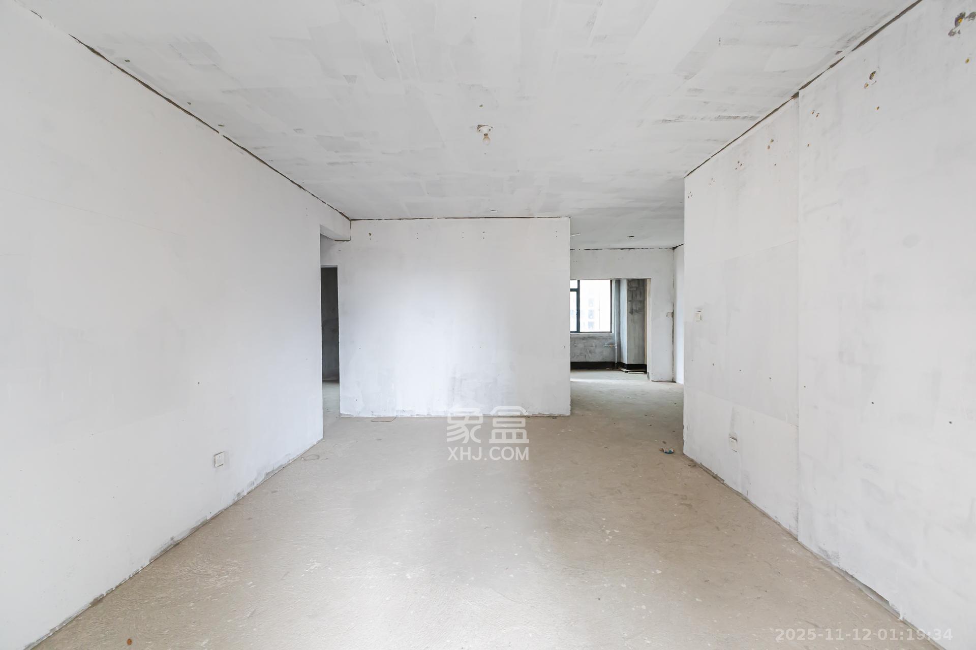 玛丽的花园（金色阳光家园）  3室2厅2卫    82.8万客厅