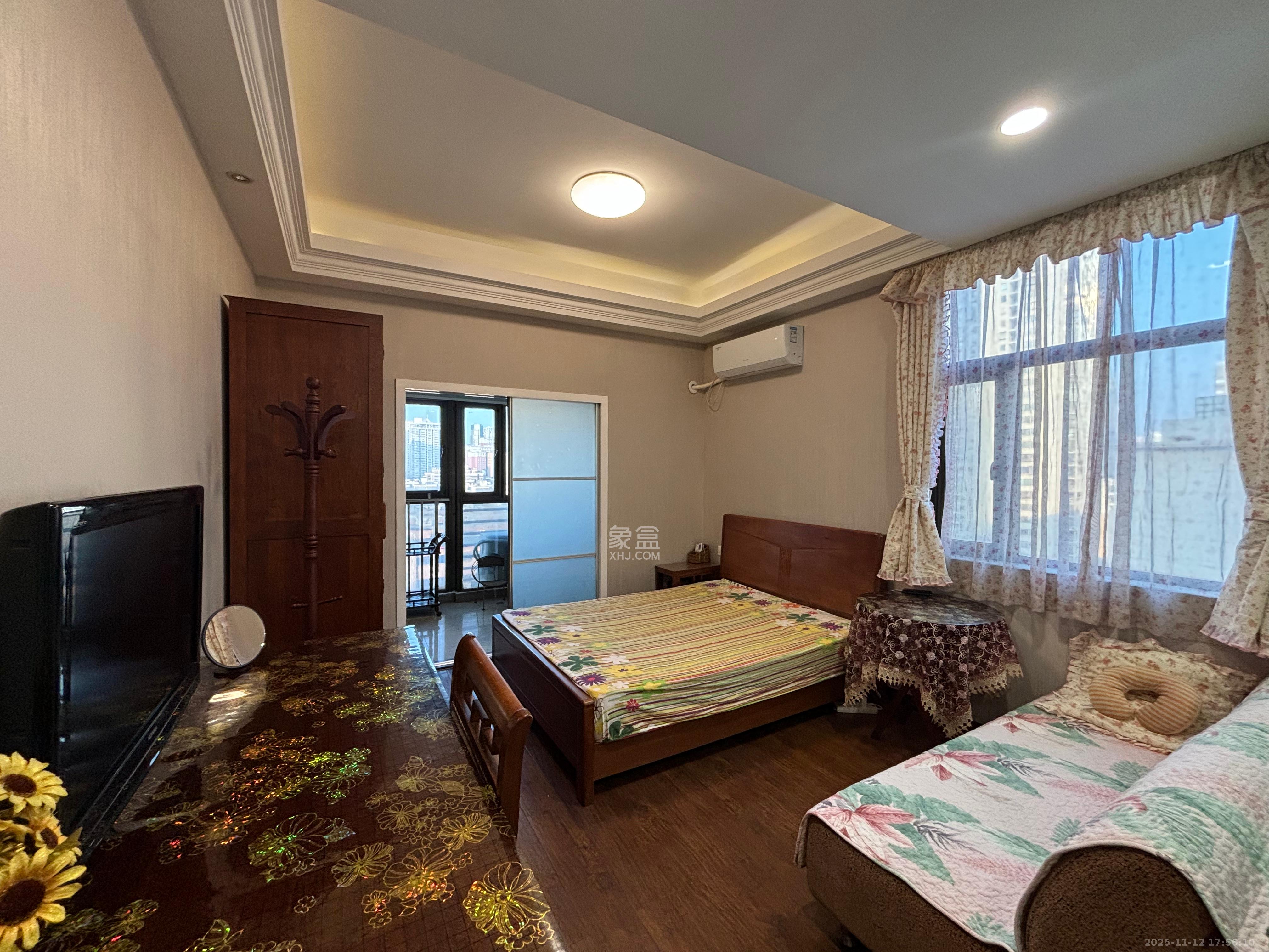 铂宫  1室1厅1卫    1700.0元/月室内图