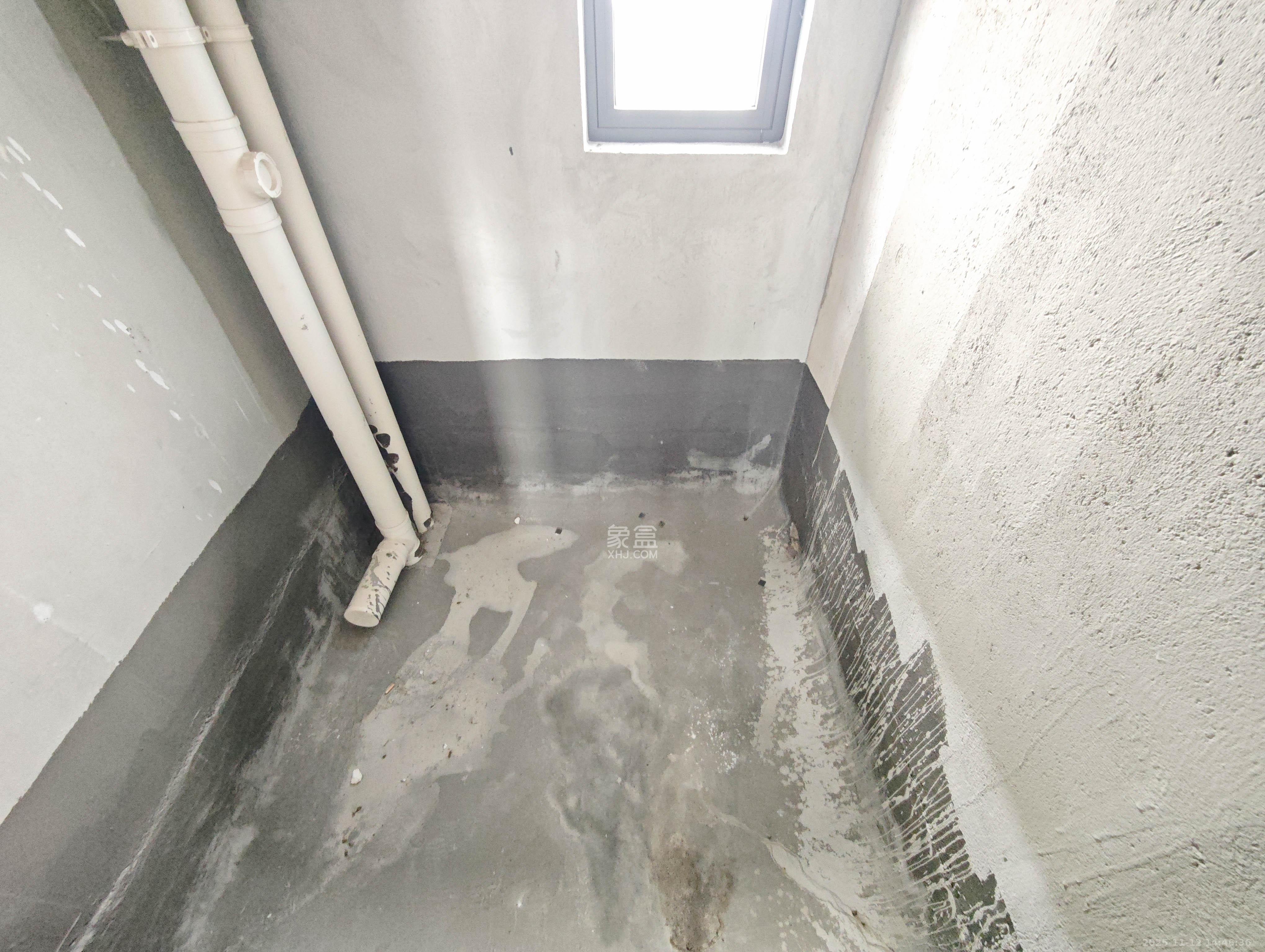 融创会展上东区 5室2厅3卫 180.0万 融创会展上东区 5室2厅3卫 180.0万卫生间