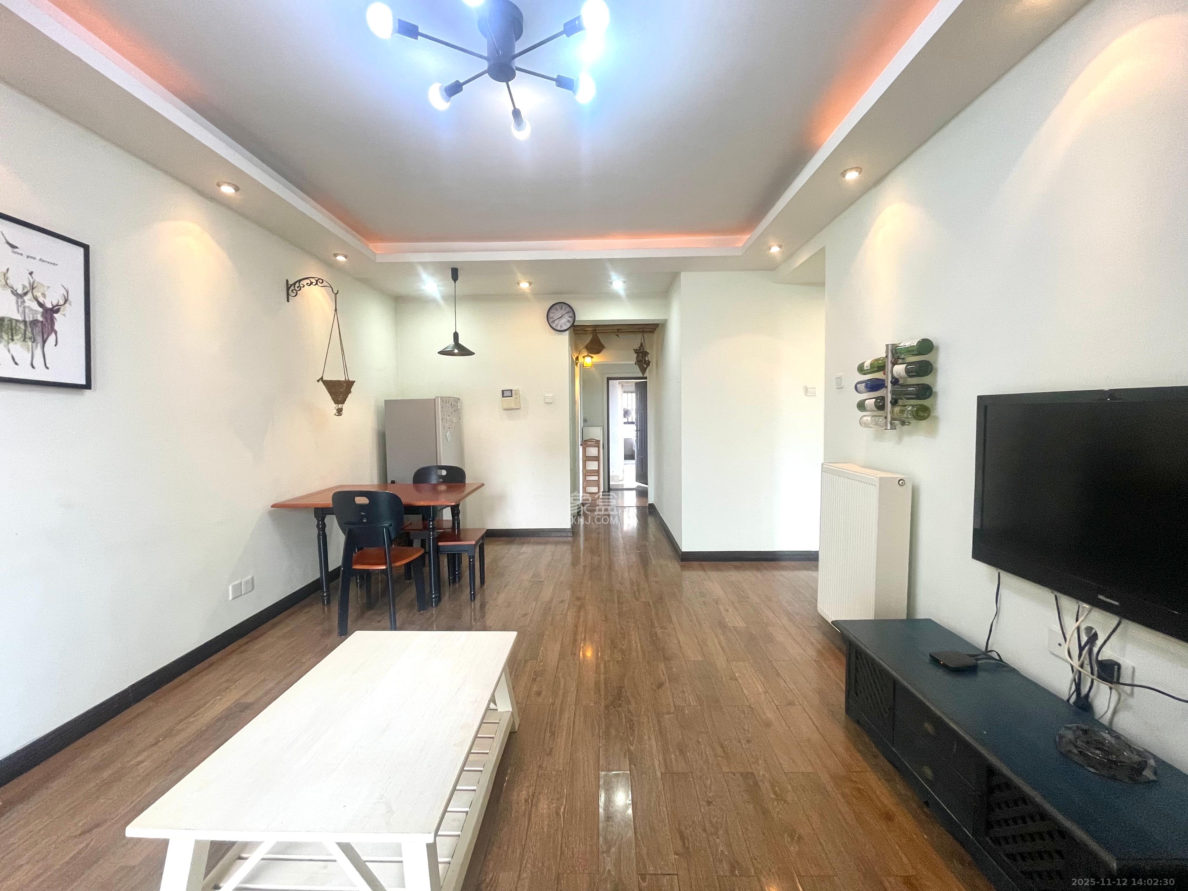 华润凤凰城一期 2室1厅1卫 1700.0元/月 华润凤凰城一期 2室1厅1卫 1700.0元/月室内图