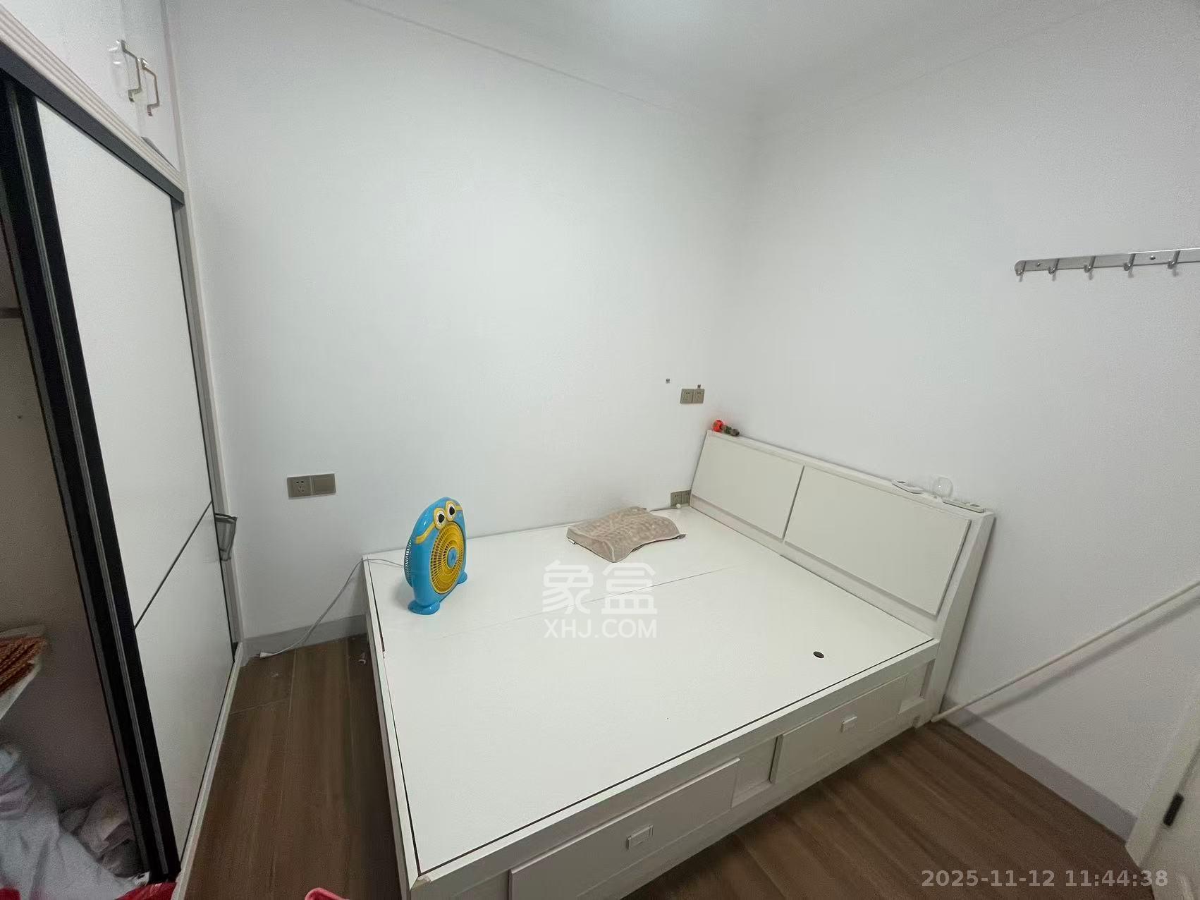 富兴嘉城（富兴汇中央）  4室2厅2卫    3600.0元/月室内图