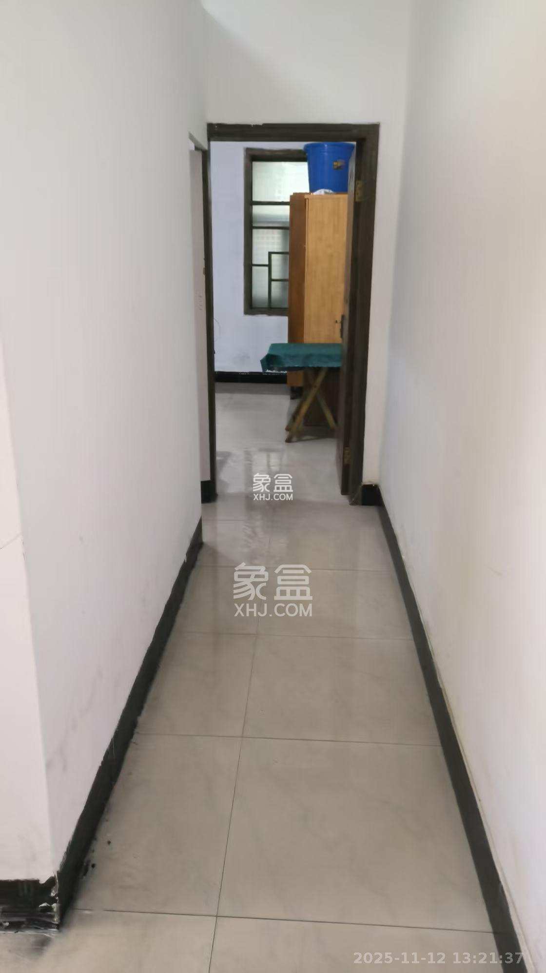 火把山小区 1室1厅1卫 800.0元/月 火把山小区 1室1厅1卫 800.0元/月室内图